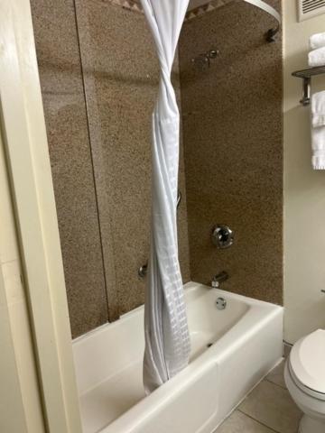 Ramada by Wyndham Newark/Wilmington photo 21