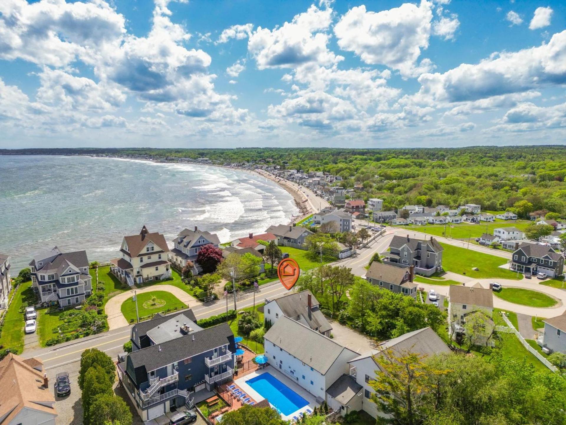 The Lighthouse Inn & Suites photo 40