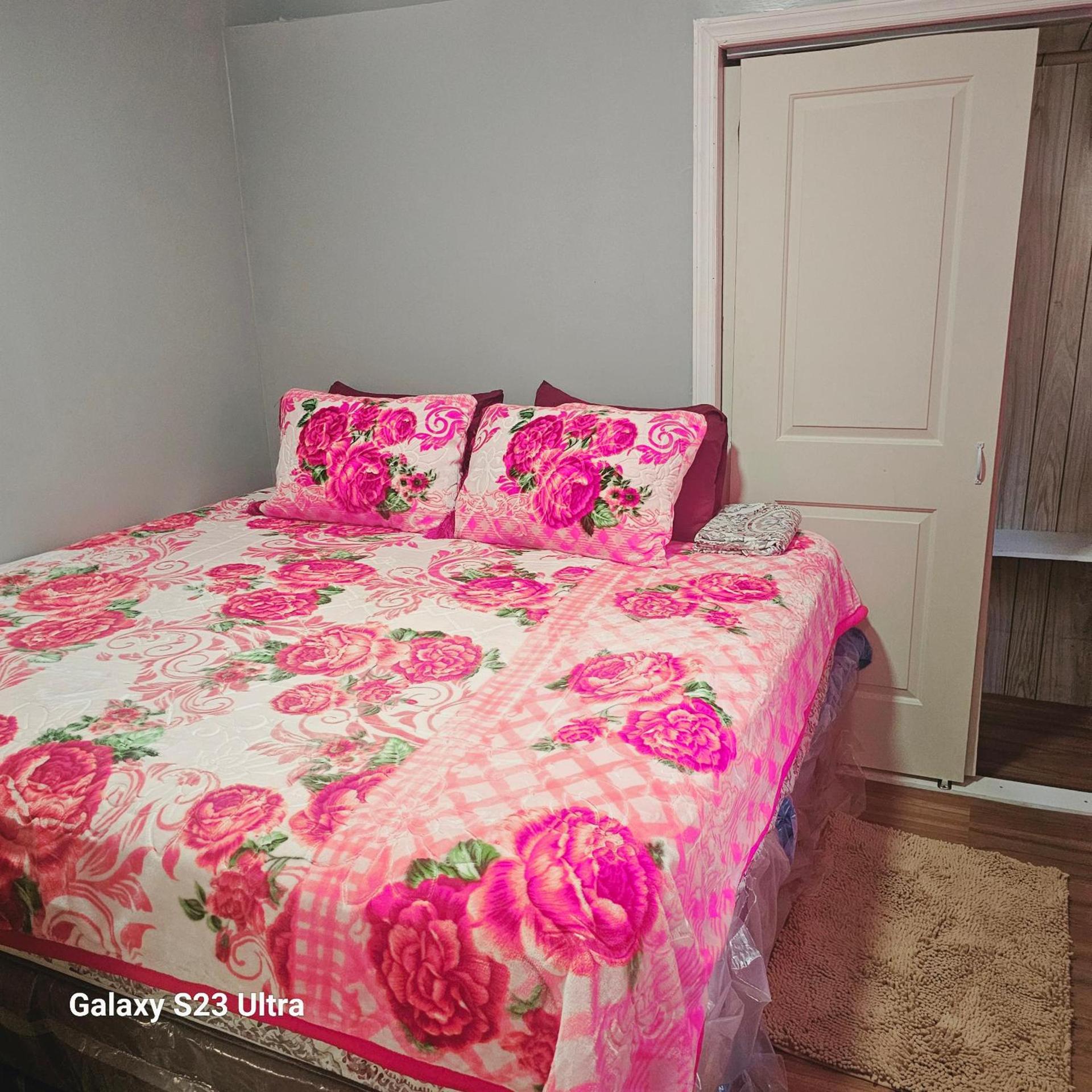 Divine Villa Guest House Harper Ave WITH FREE PRIVATE PARKING photo 7