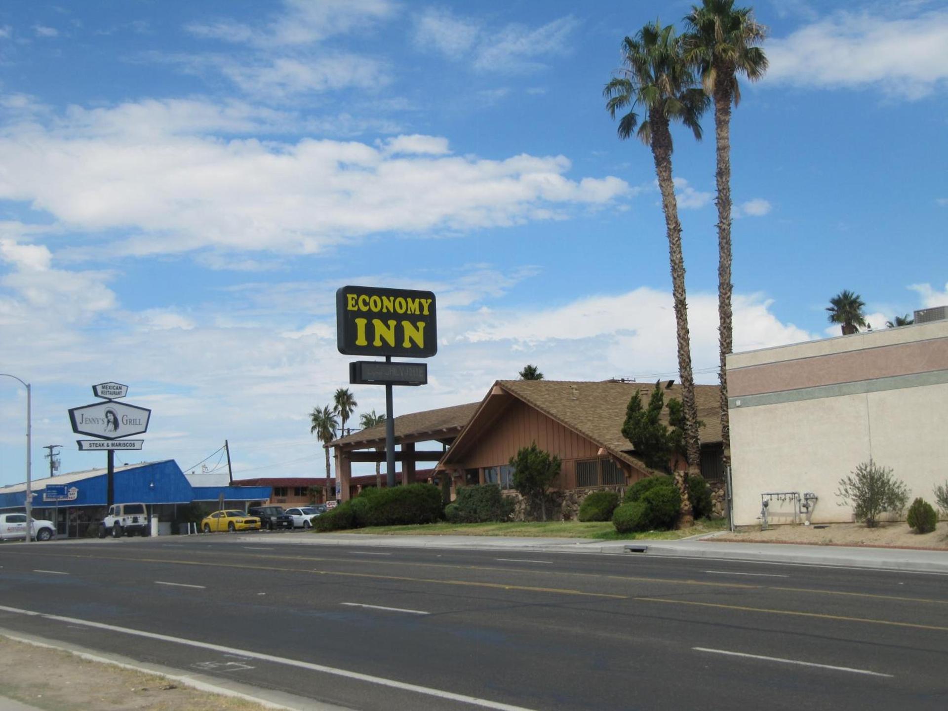 Economy Inn Barstow photo 49