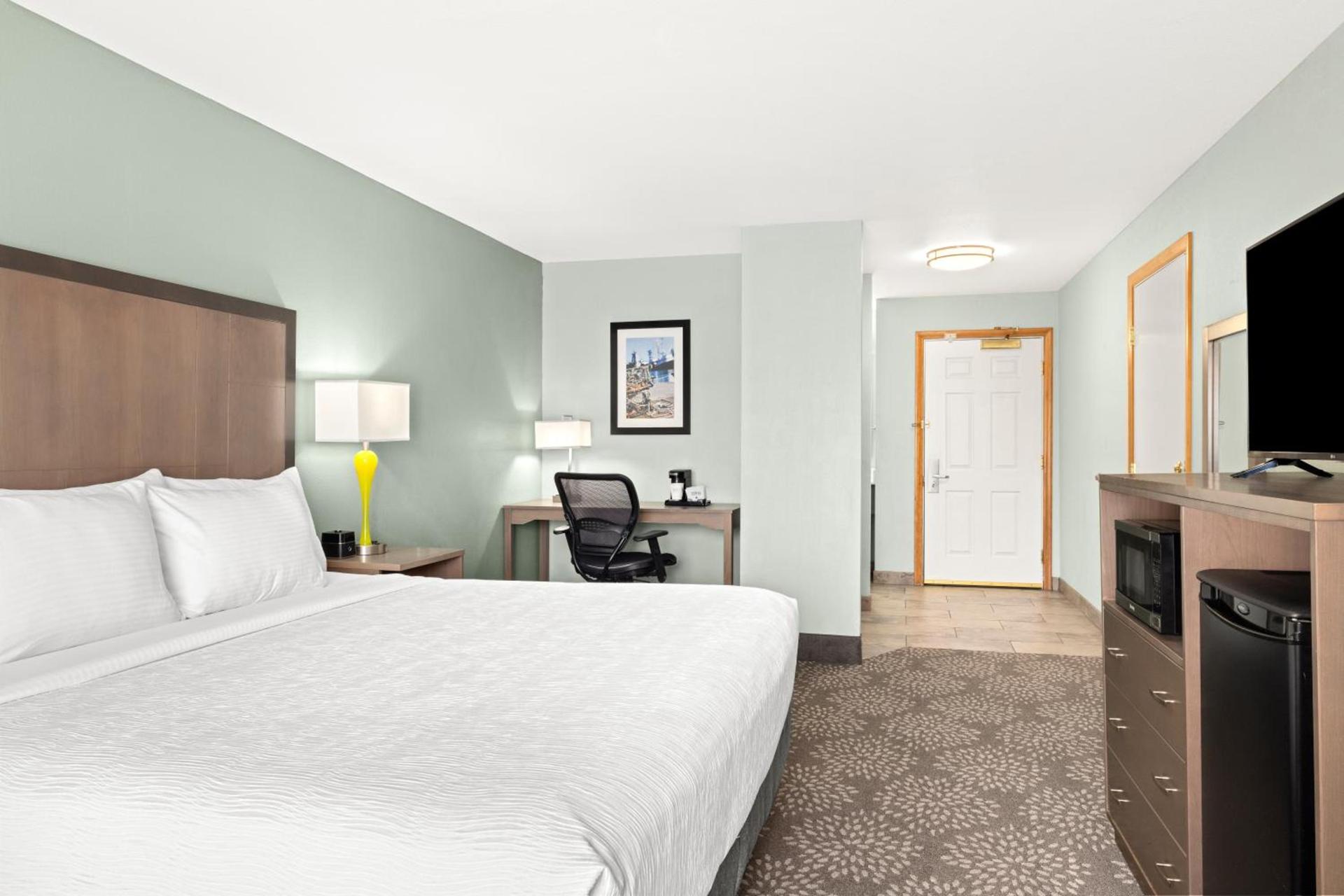 La Quinta by Wyndham Newport photo 64