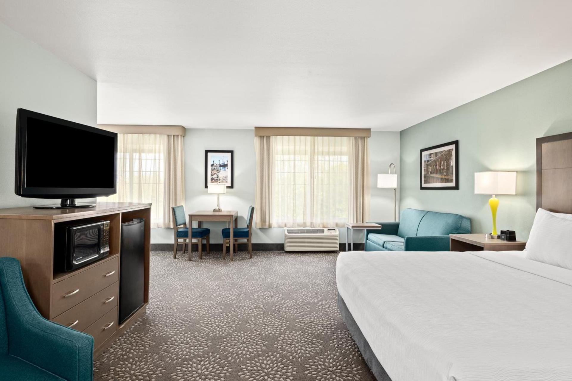 La Quinta by Wyndham Newport photo 72