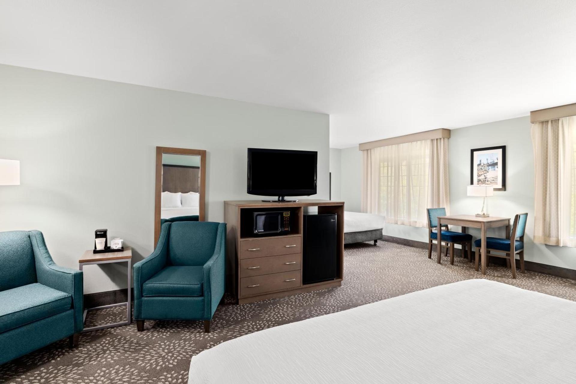 La Quinta by Wyndham Newport photo 73