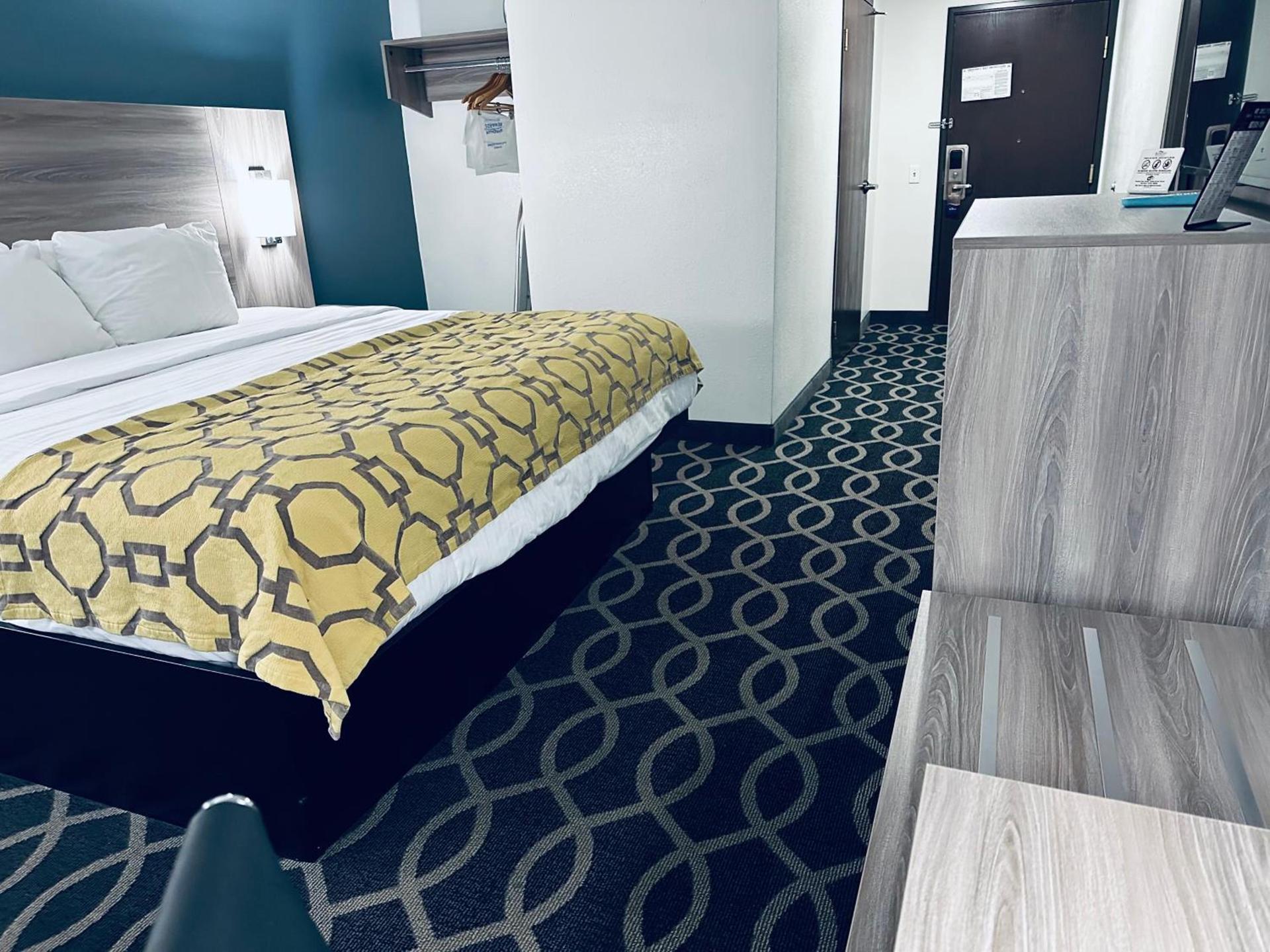 Baymont by Wyndham Piqua photo 36
