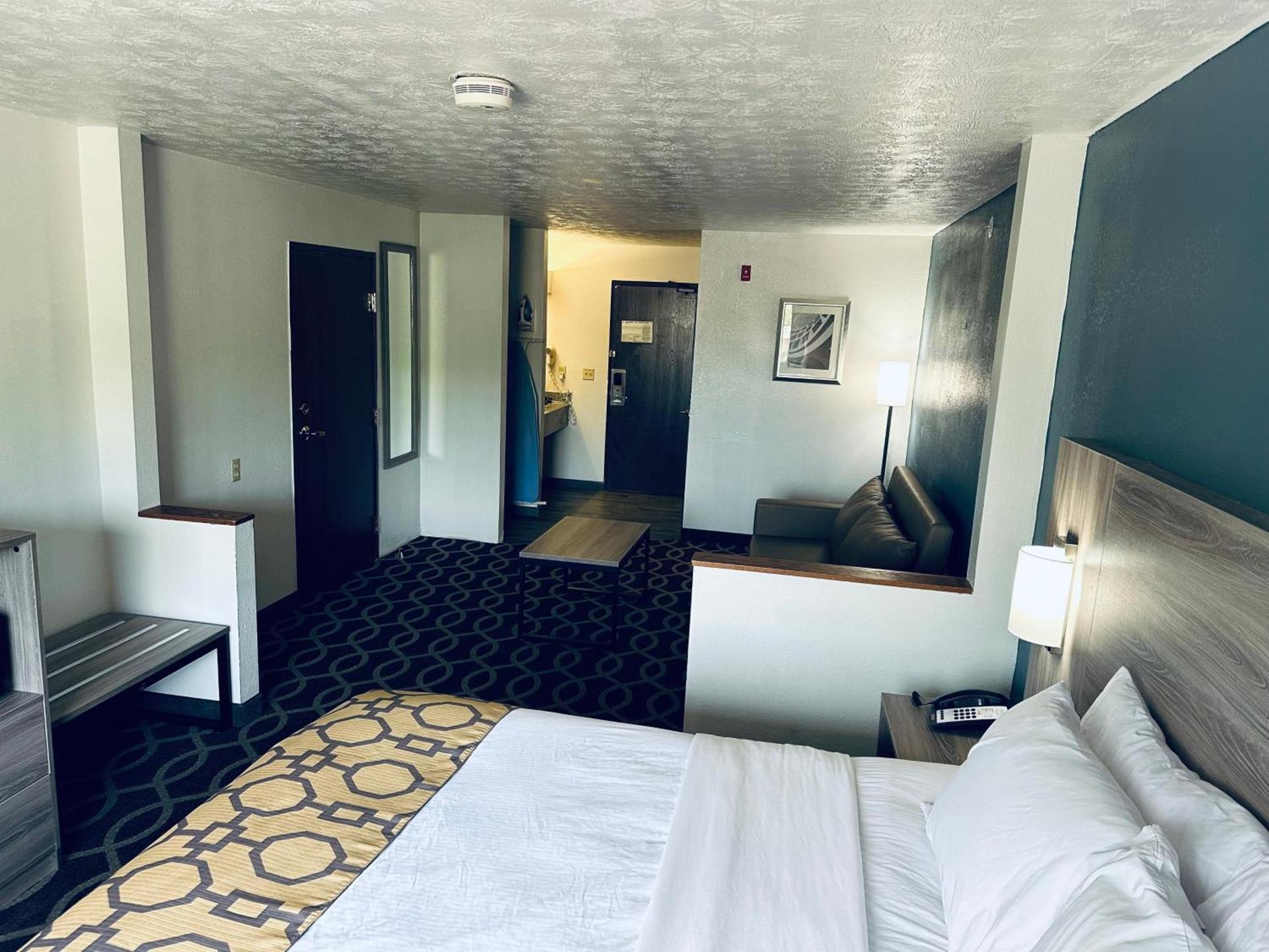 Baymont by Wyndham Piqua photo 37
