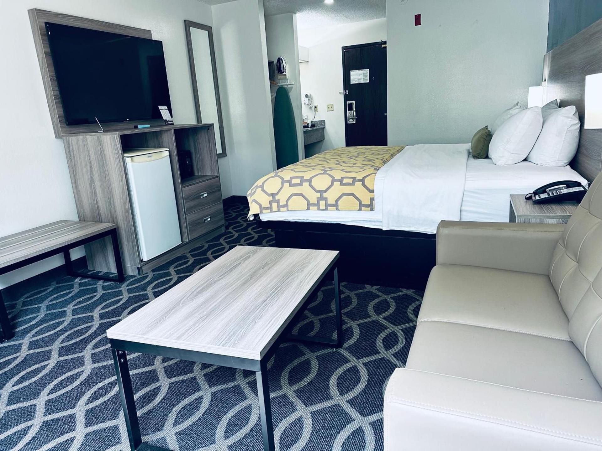 Baymont by Wyndham Piqua photo 31