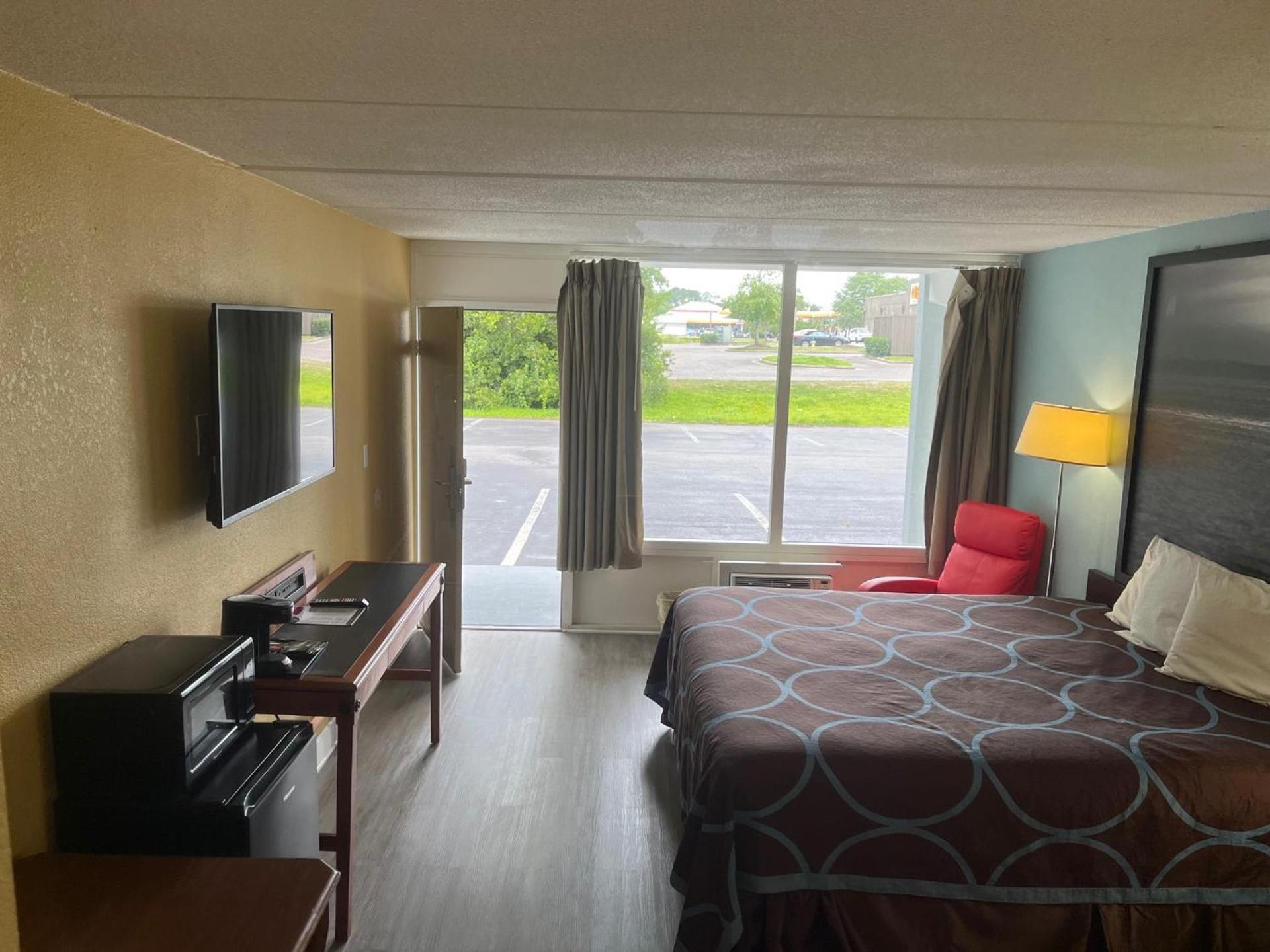 Super 8 By Wyndham Kingsland I-95 Naval Base Area photo 26