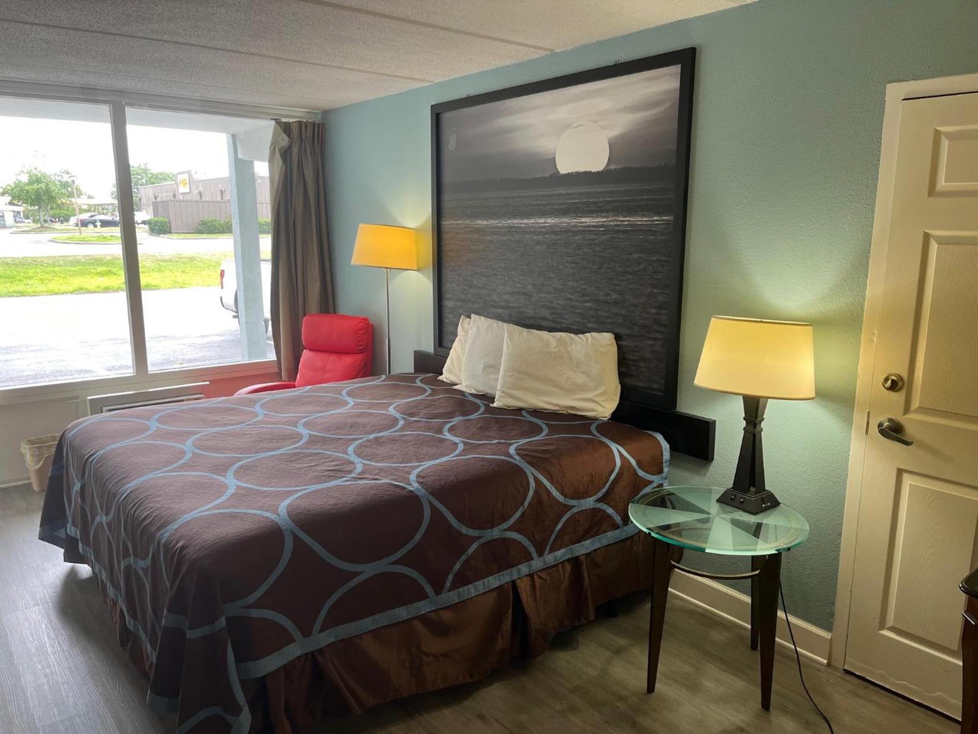 Super 8 By Wyndham Kingsland I-95 Naval Base Area photo 31
