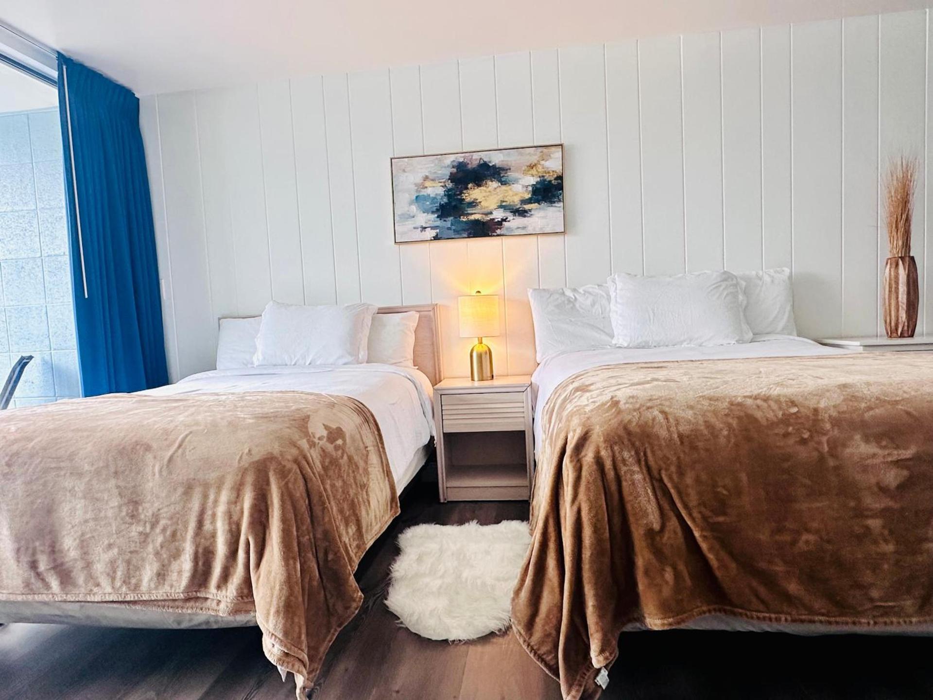 Foghorn Harbor Inn photo 26