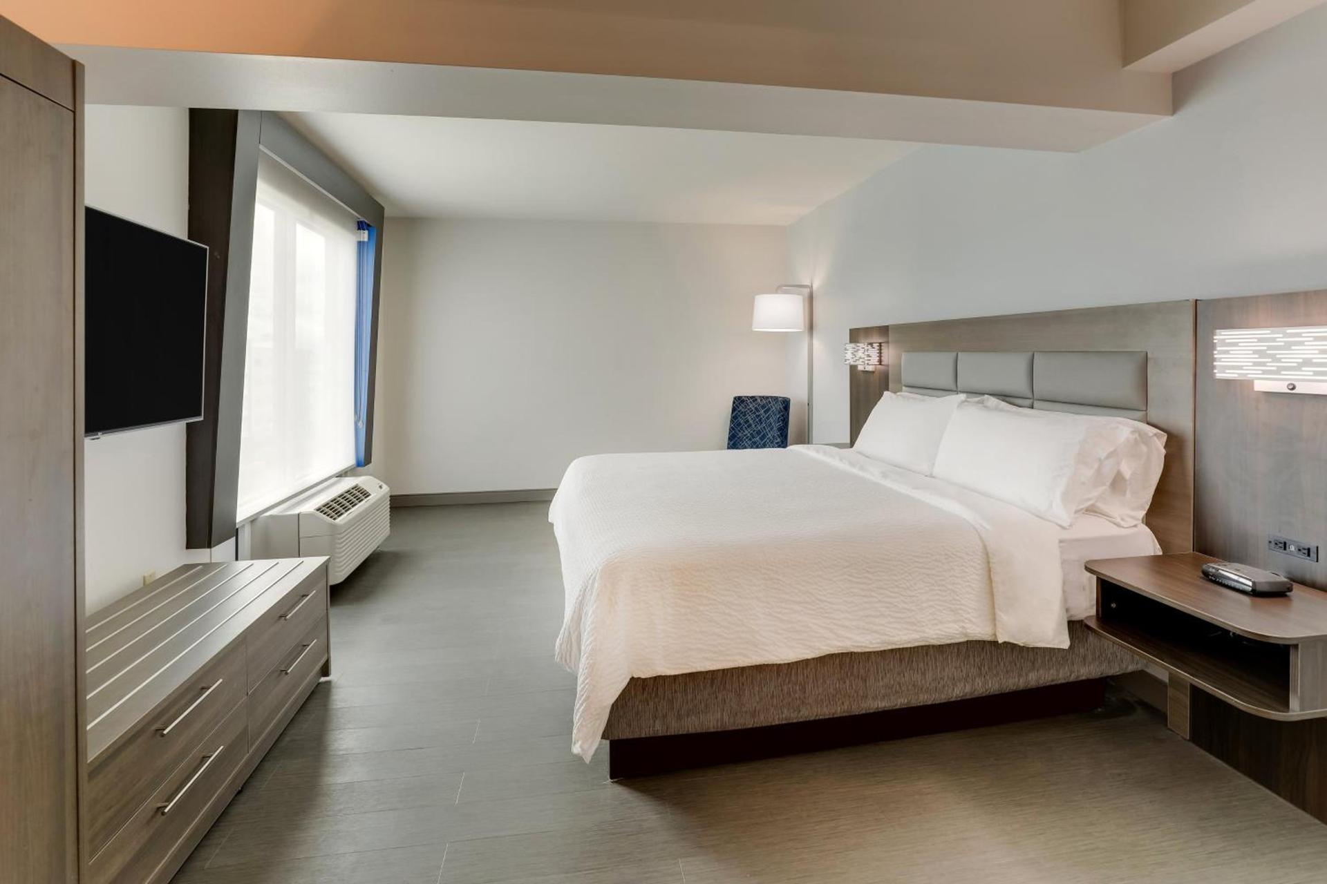 Holiday Inn Express Hotel & Suites Richmond by IHG photo 68