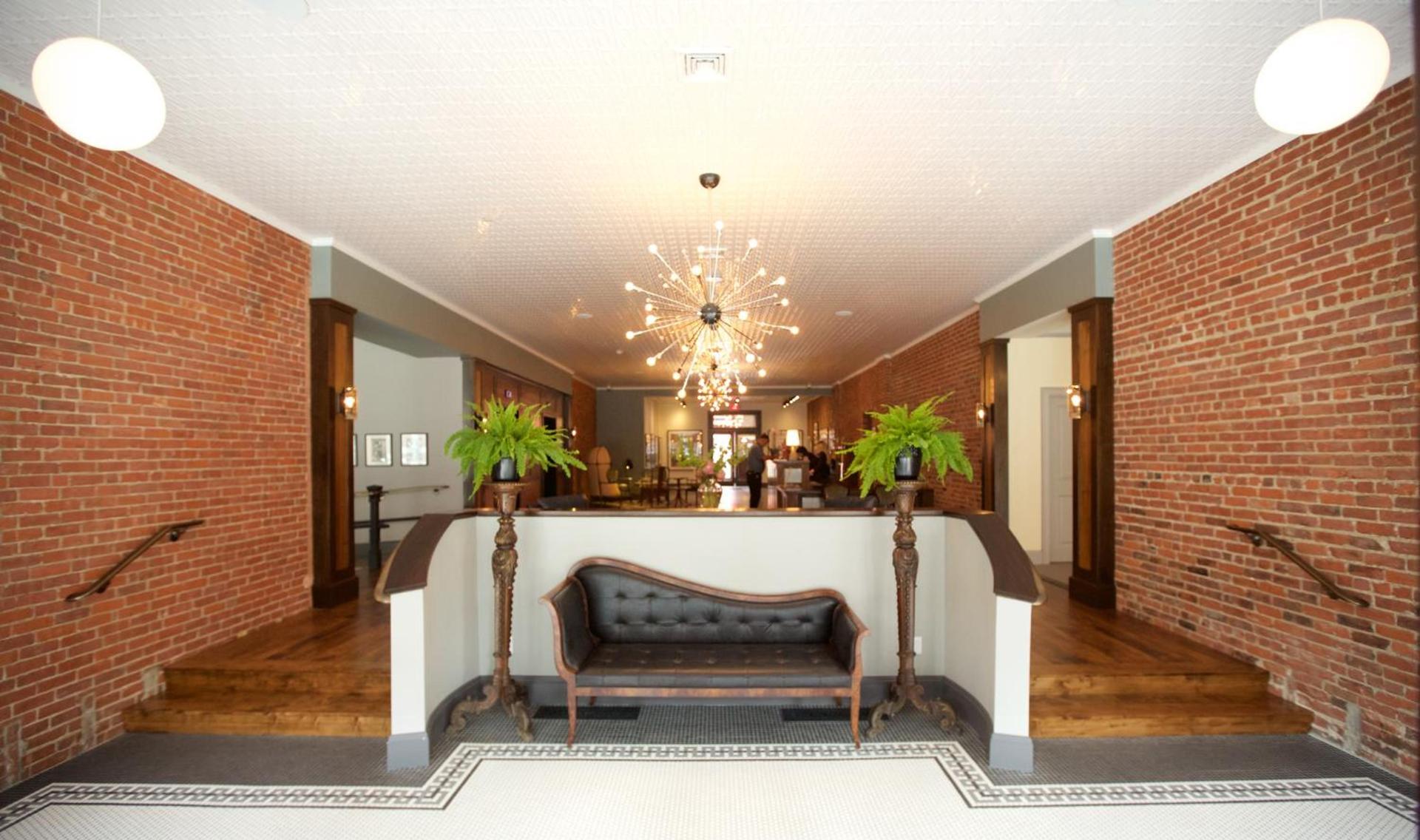 Hotel on North photo 32