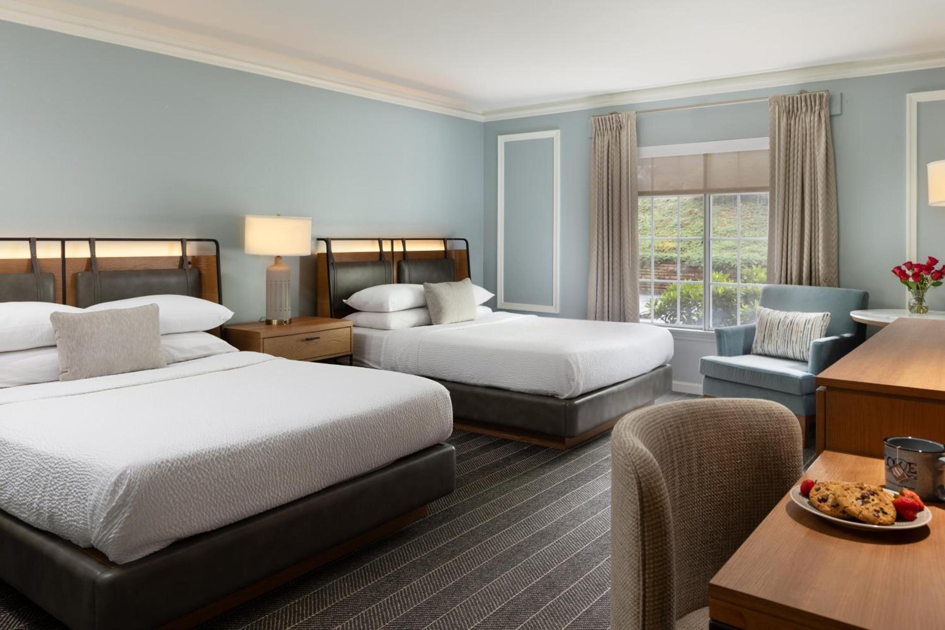 Meadowbrook Inn photo 53