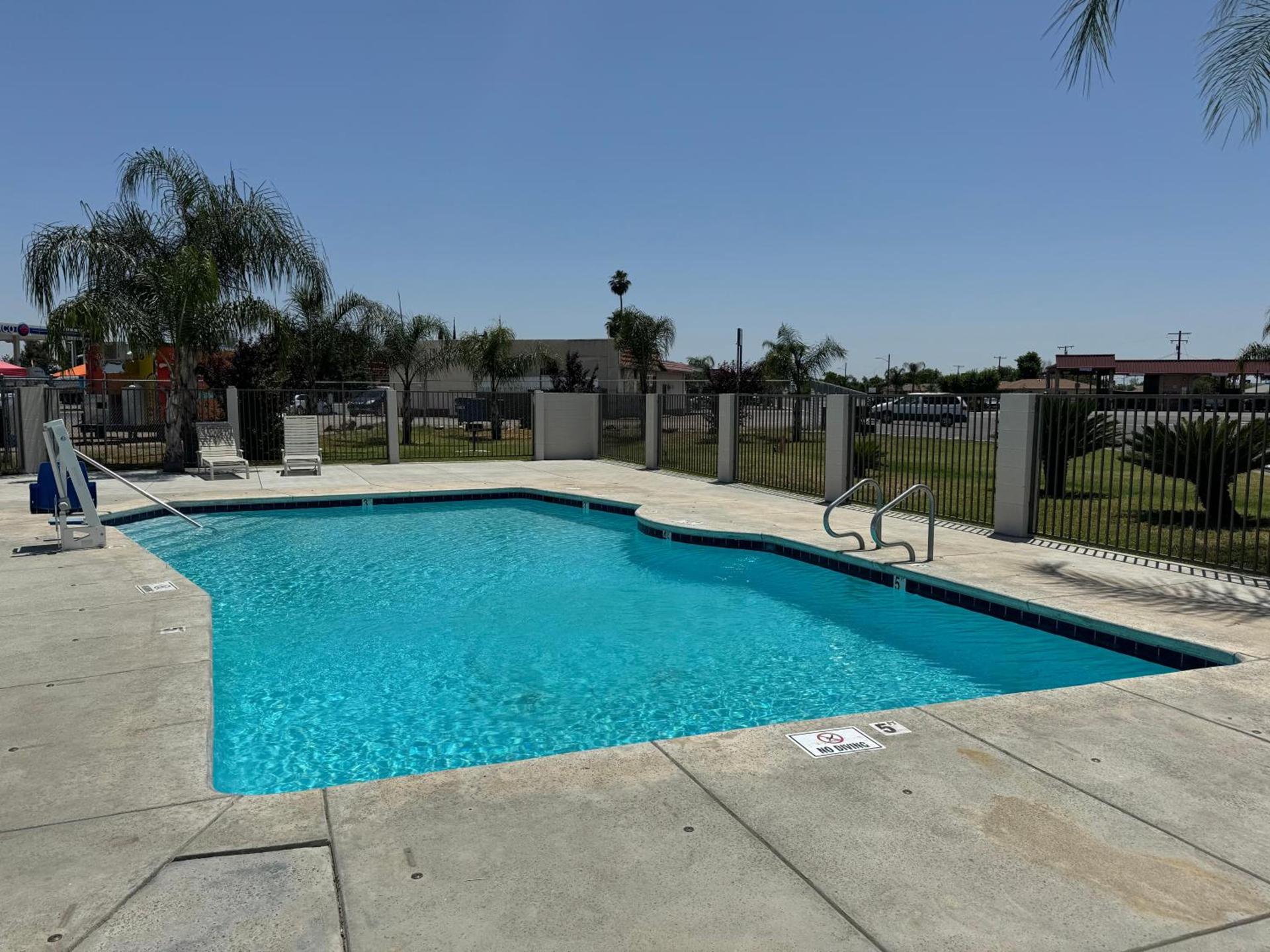 Motel 6-Delano, CA photo 25