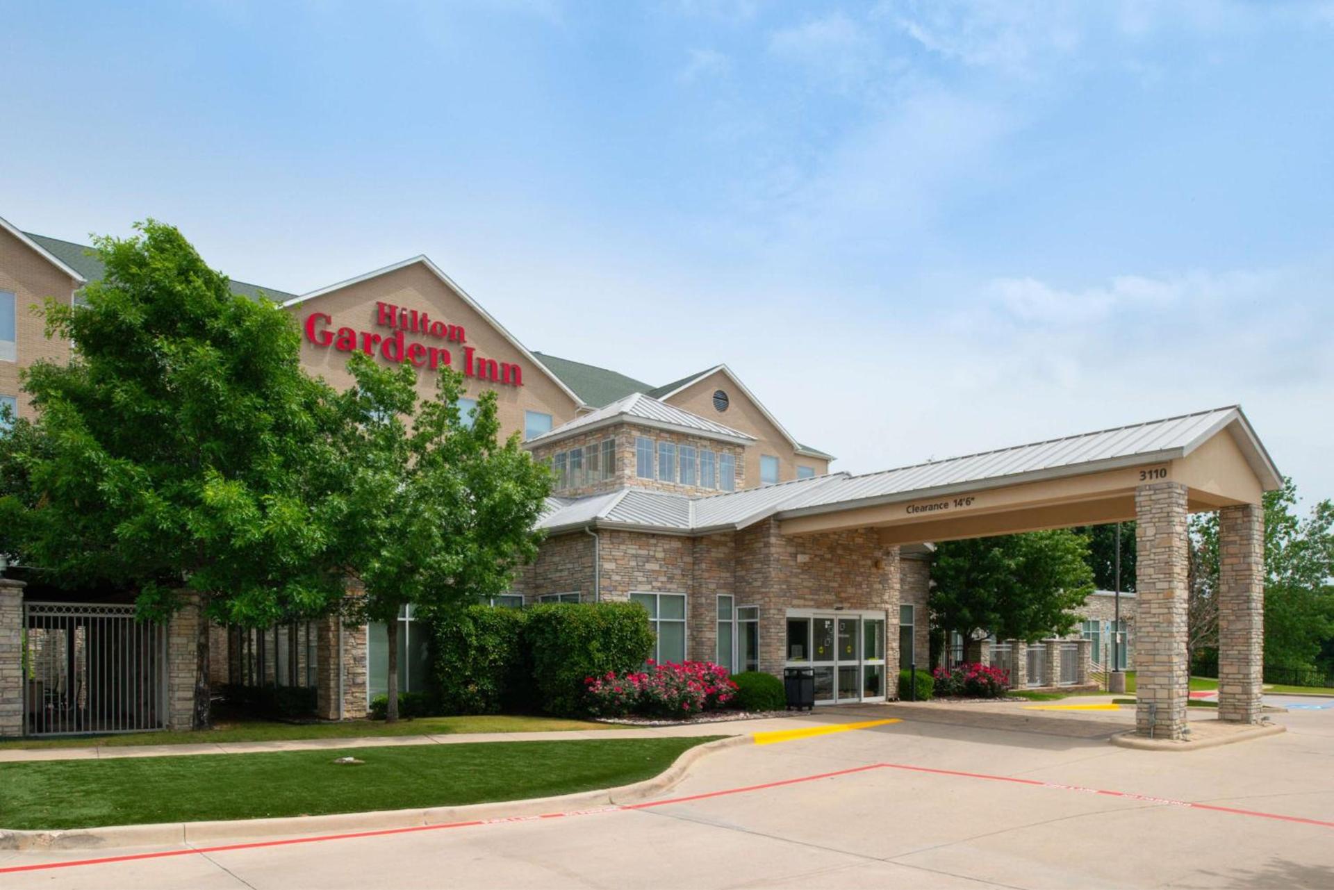 Hilton Garden Inn Denton photo 1