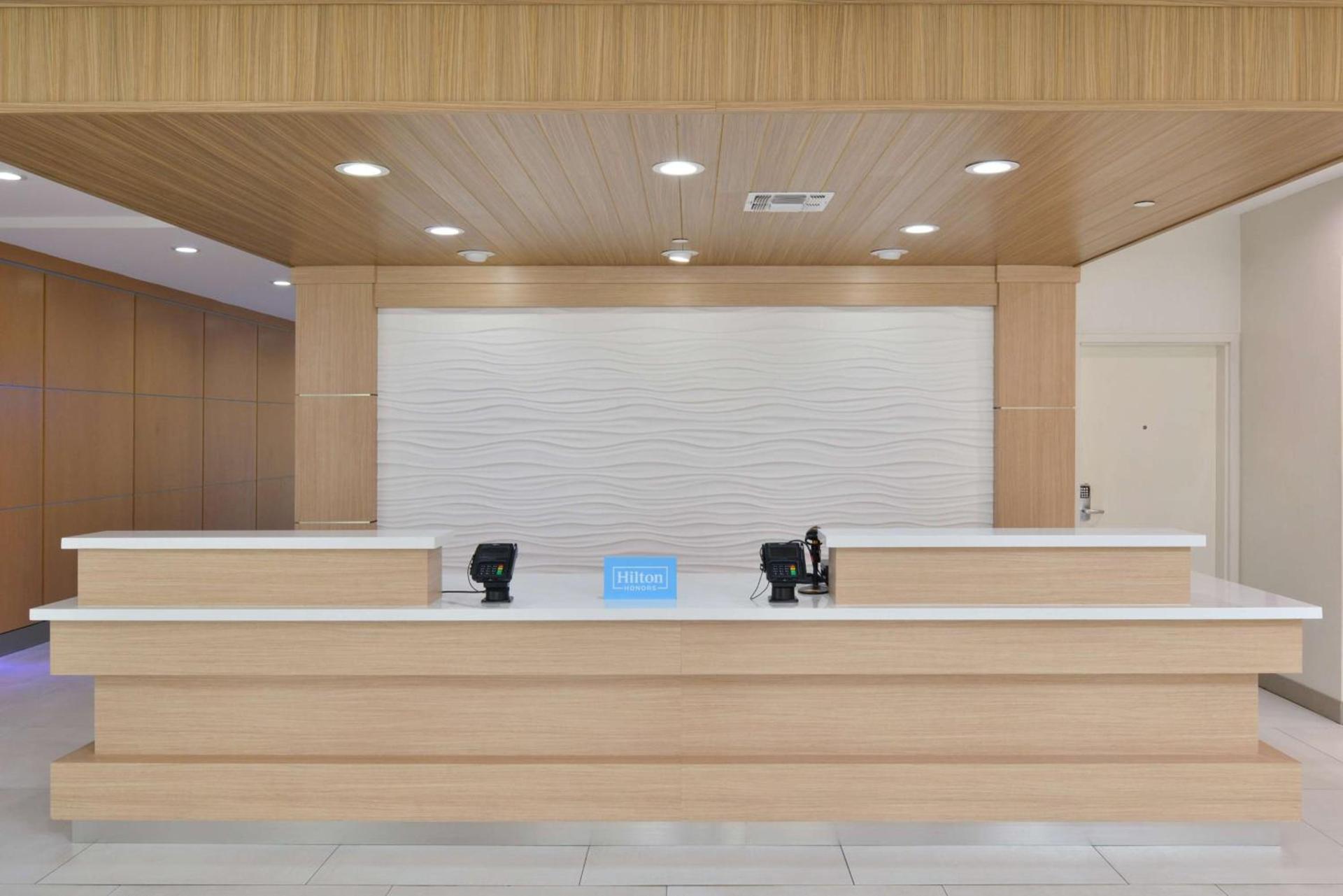 Hilton Garden Inn Denton photo 7