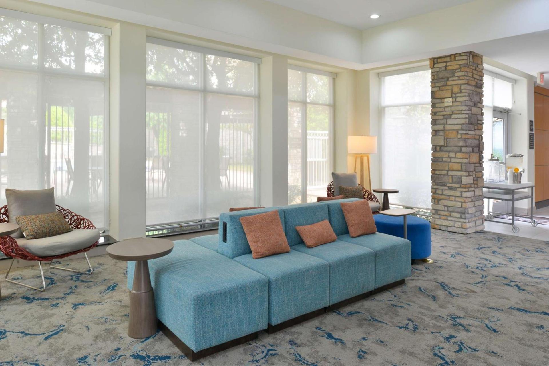 Hilton Garden Inn Denton photo 8