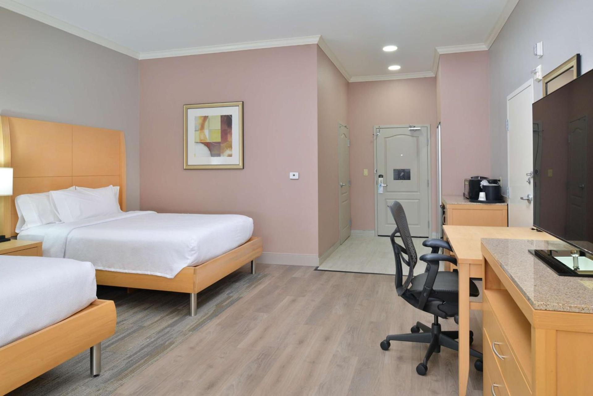 Hilton Garden Inn Denton photo 37