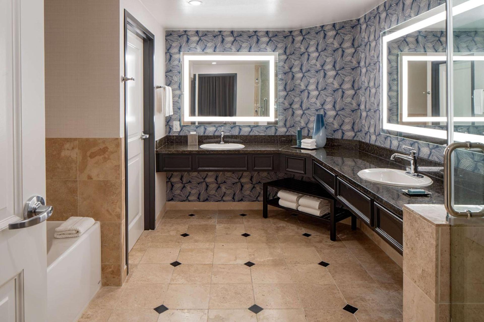 Hilton San Antonio Hill Country photo 64