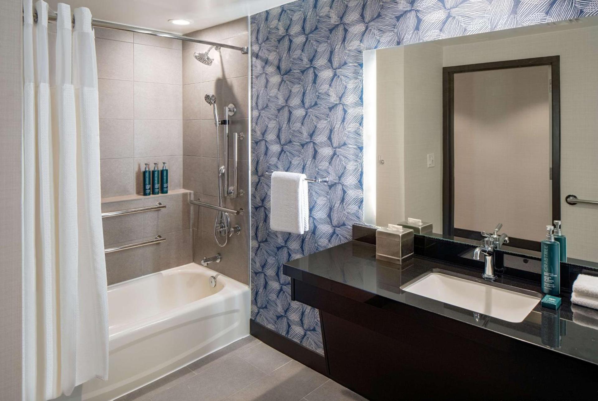 Hilton San Antonio Hill Country photo 73