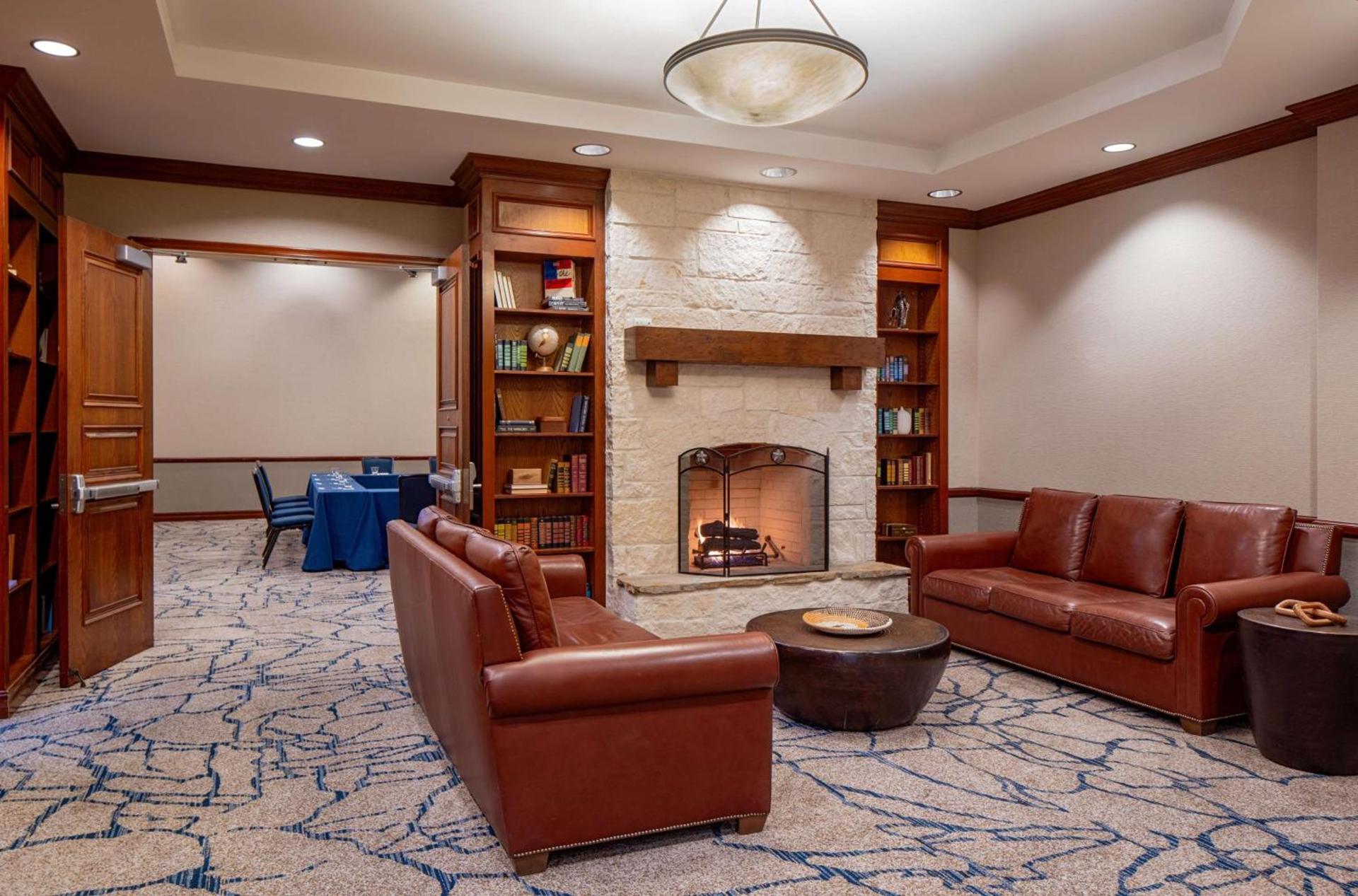 Hilton San Antonio Hill Country photo 100