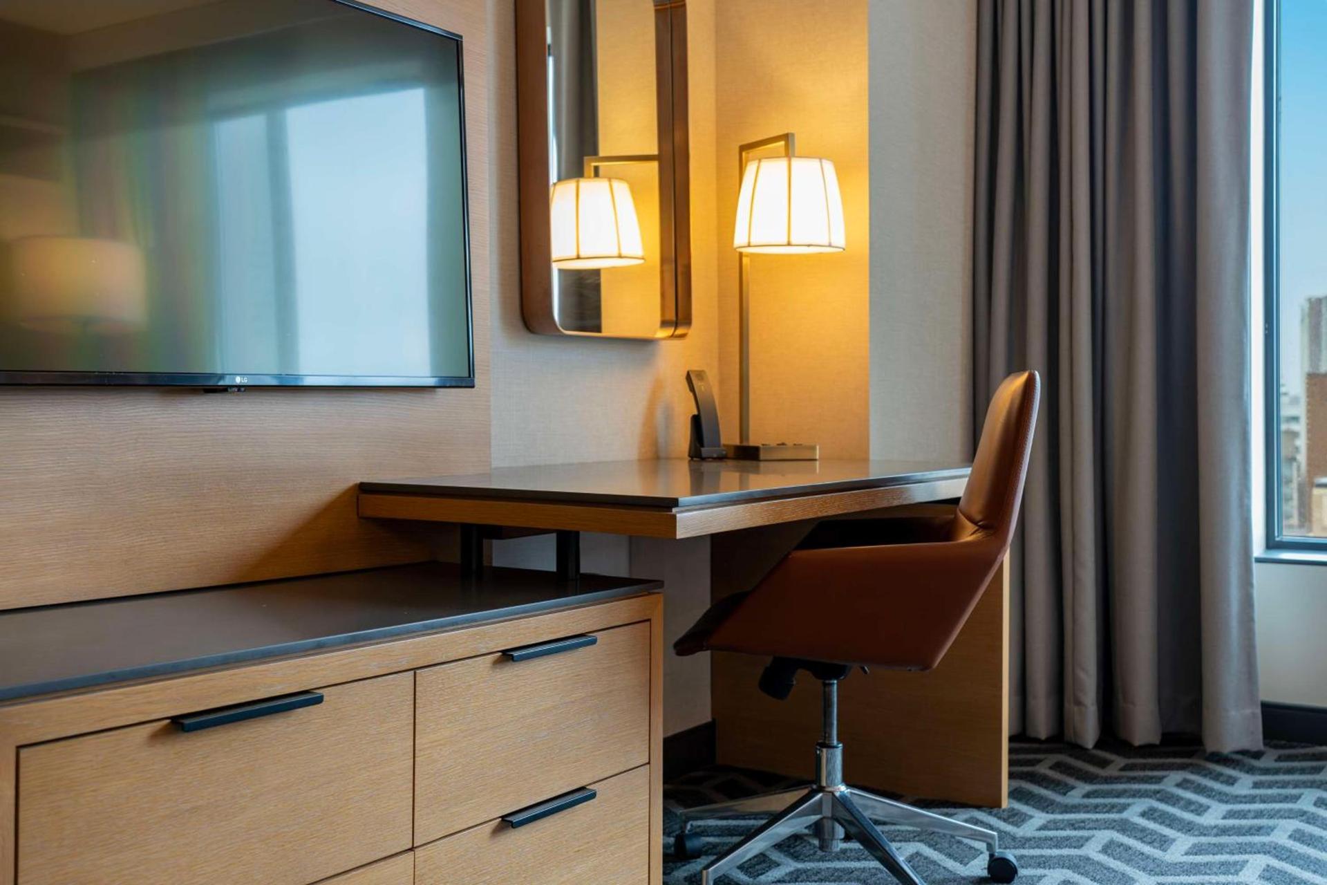 Hilton Des Moines Downtown photo 40