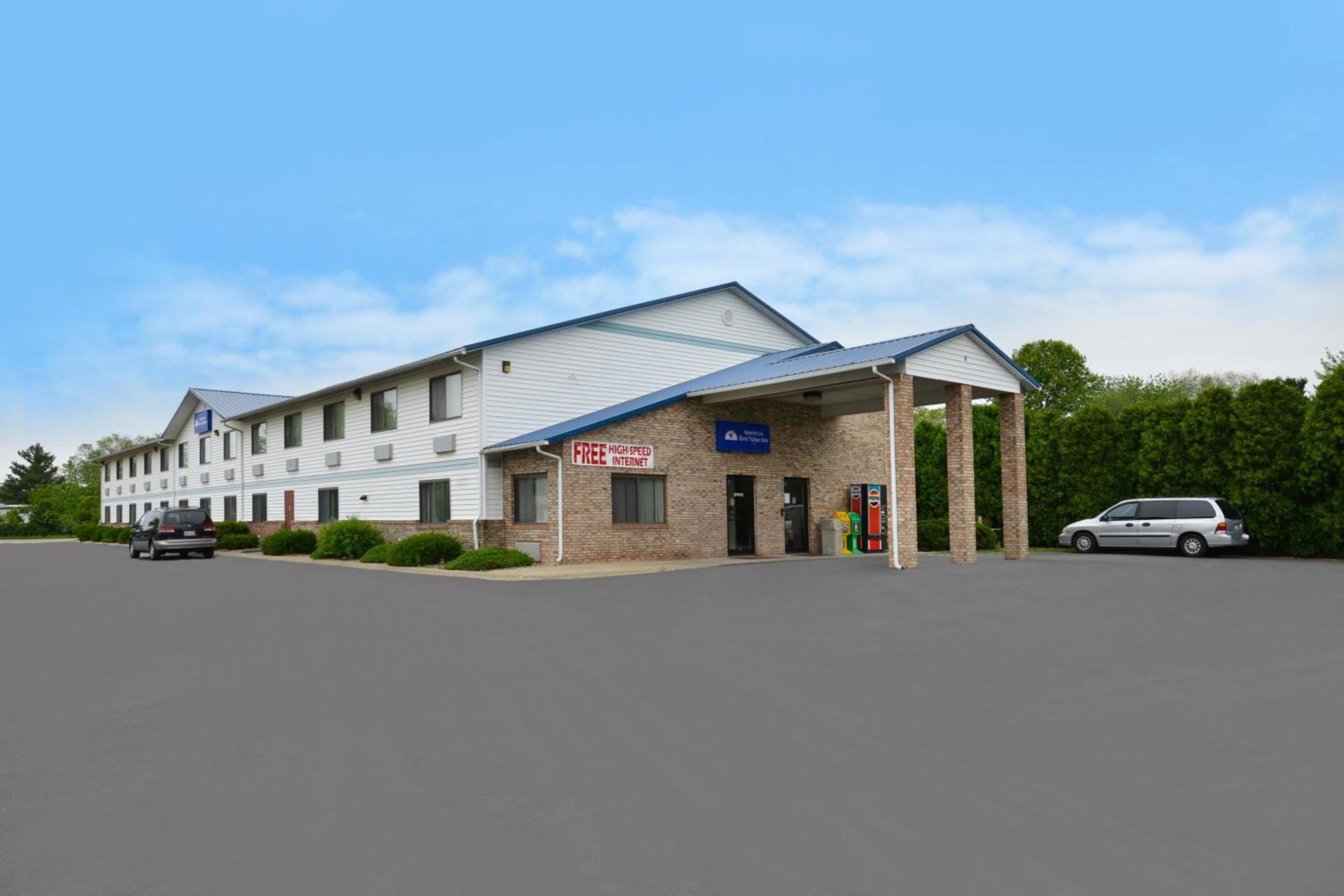 Americas Best Value Inn Champaign photo 1