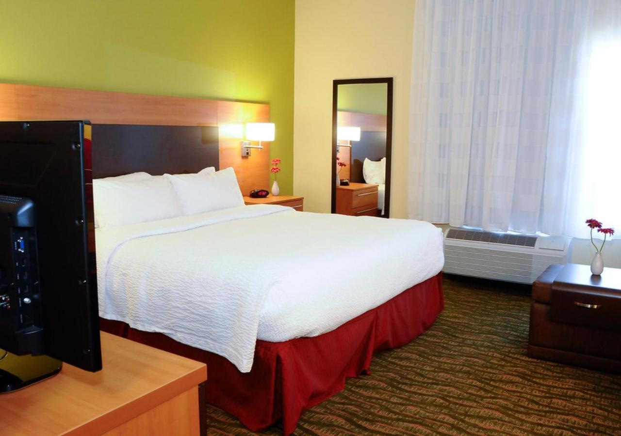 TownePlace Suites Redding photo 13