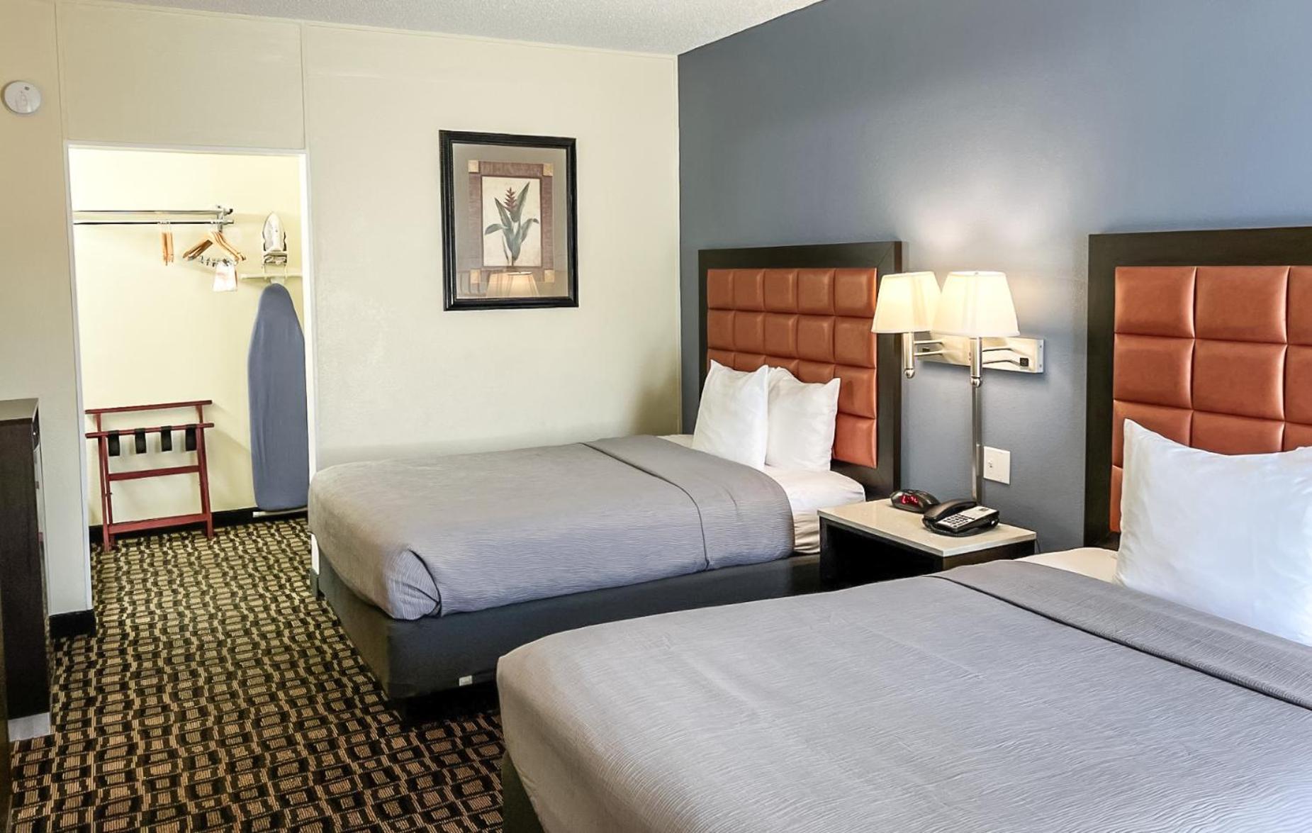 Quality Inn Tampa Airport - Cruise Port photo 9
