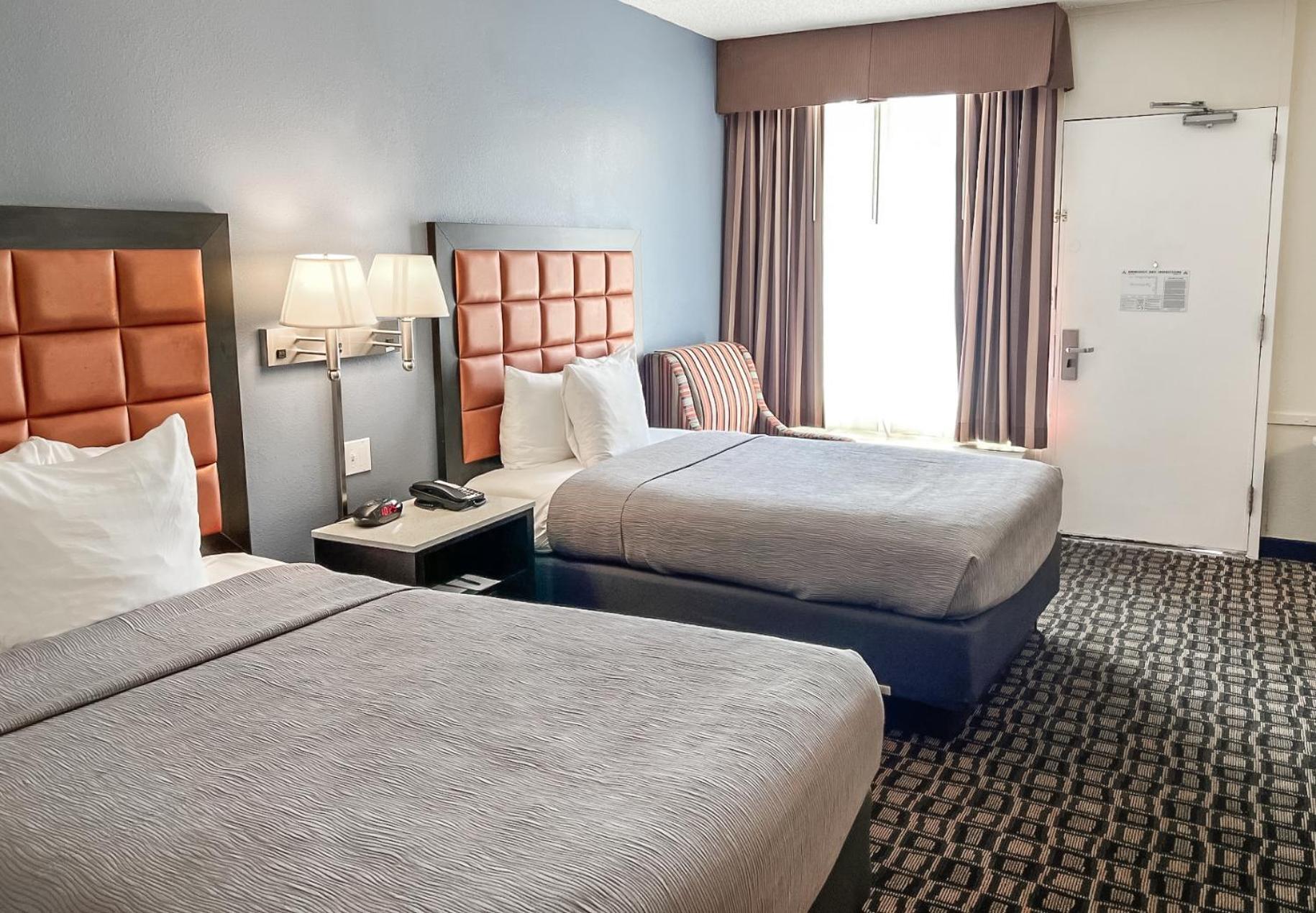 Quality Inn Tampa Airport - Cruise Port photo 10