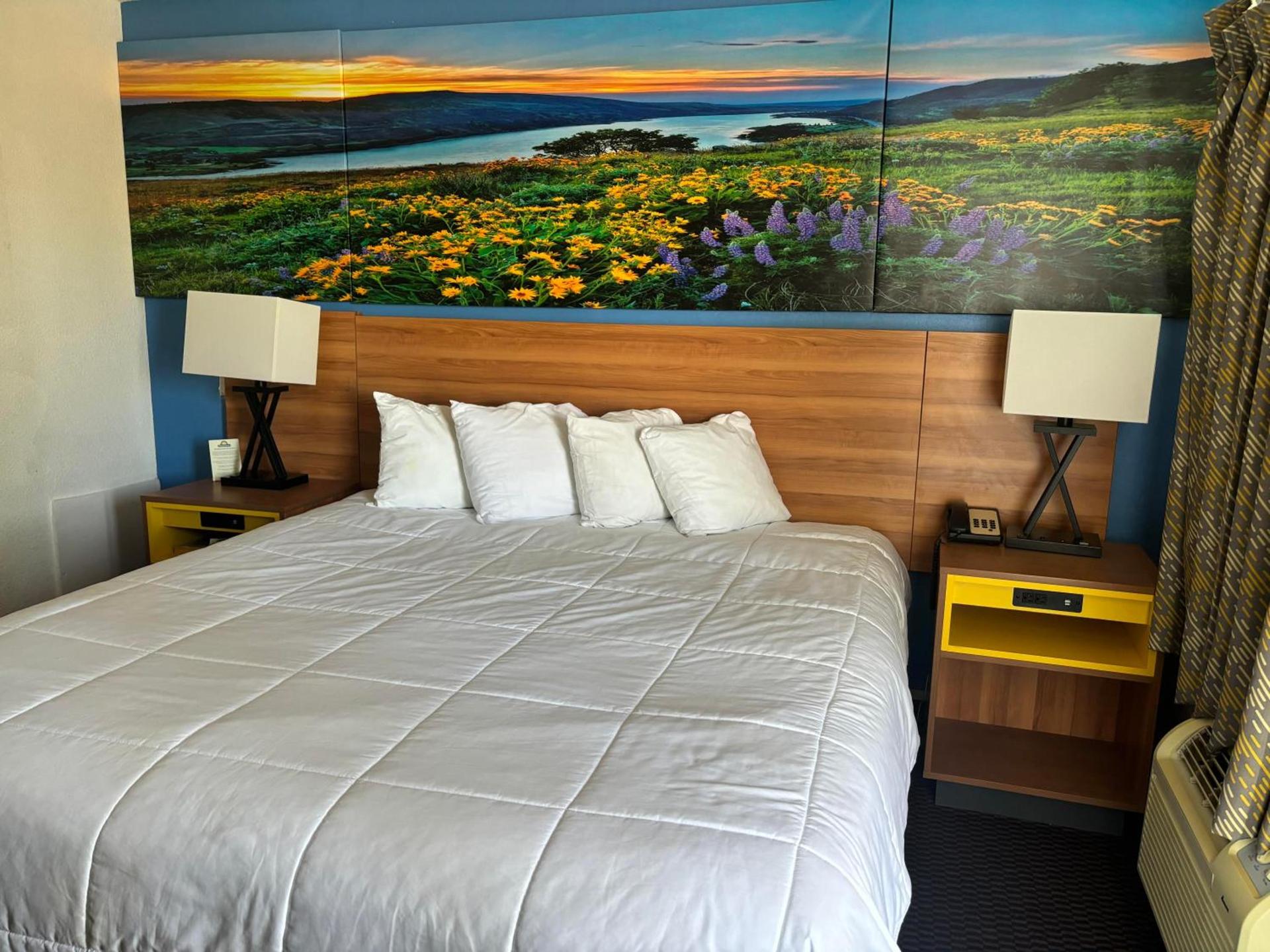 Days Inn & Suites by Wyndham Needles photo 6