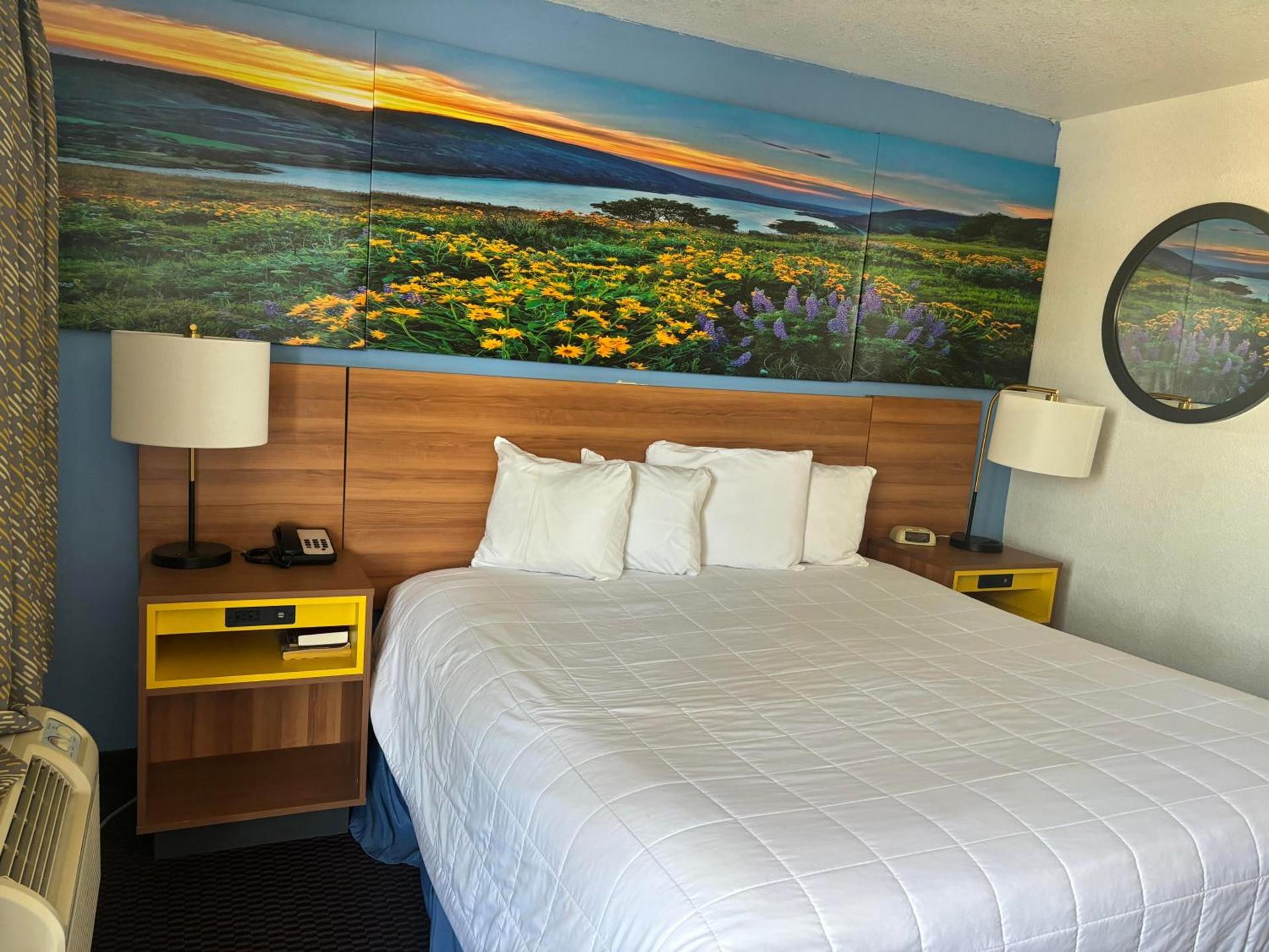 Days Inn & Suites by Wyndham Needles photo 26