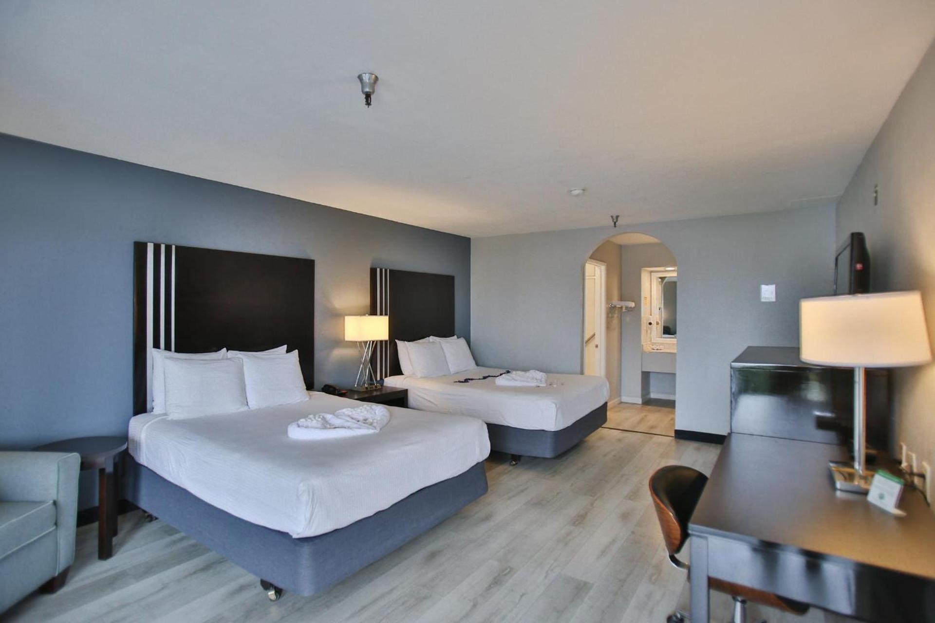 Best Western Surf City photo 14
