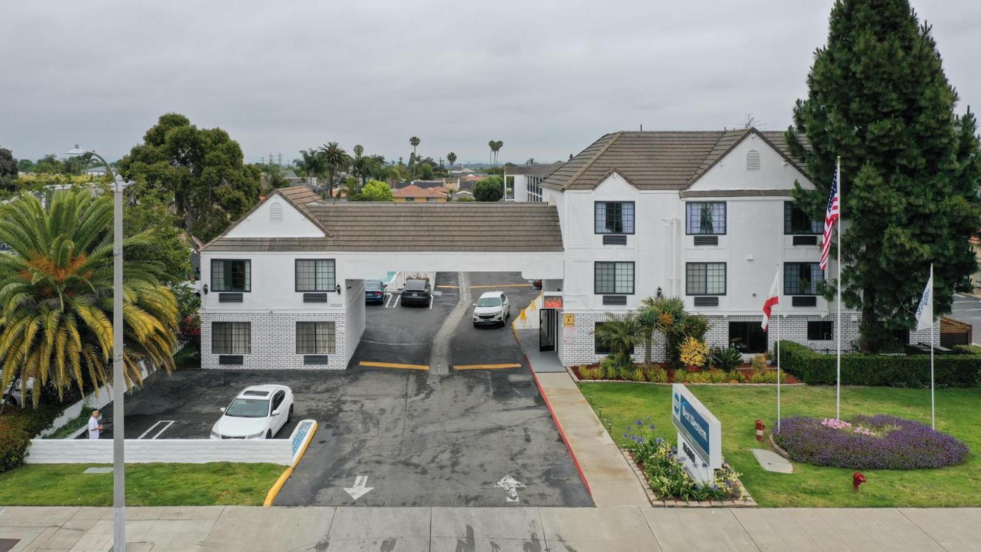 Best Western Surf City photo 2