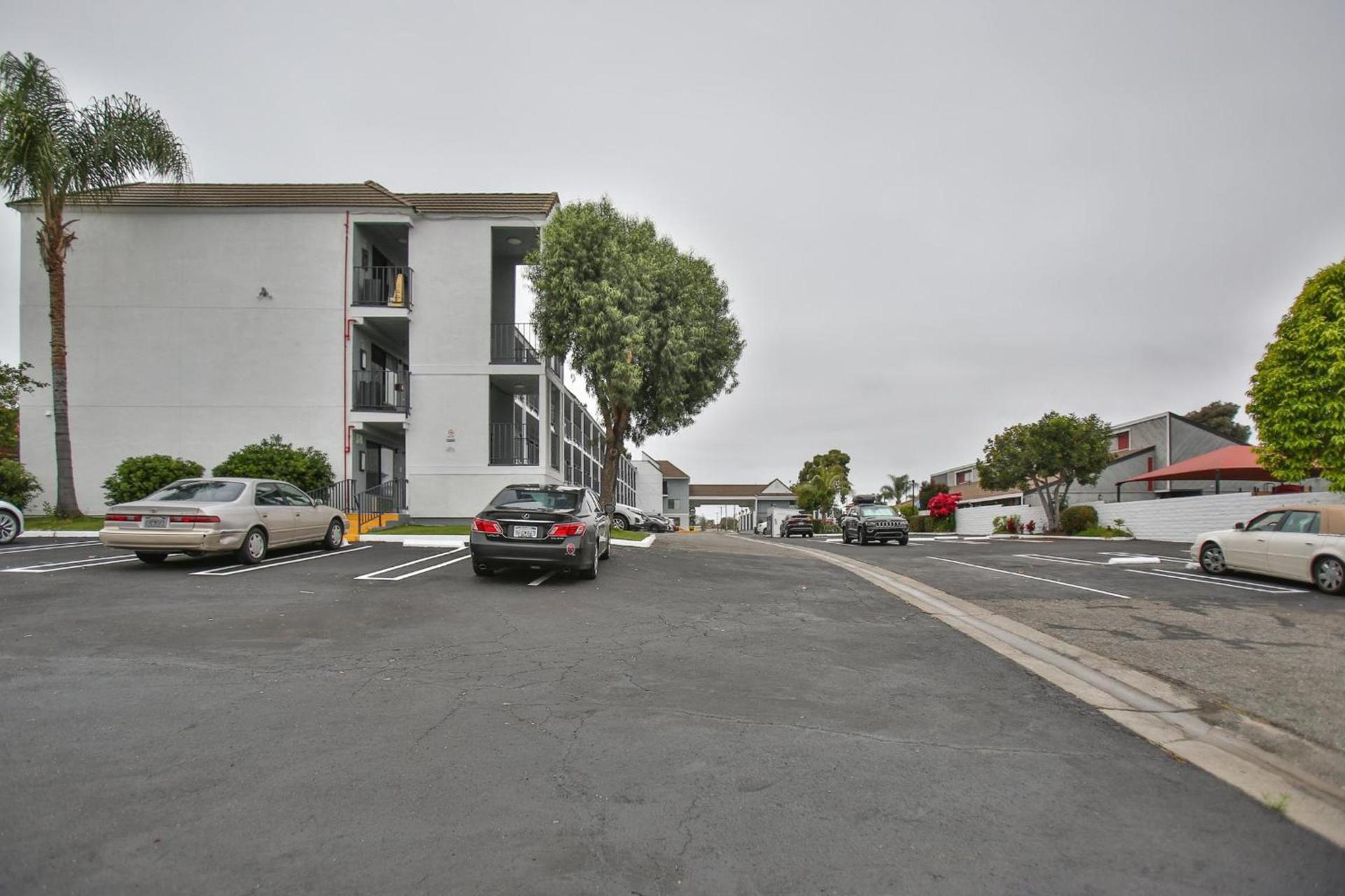 Best Western Surf City photo 29