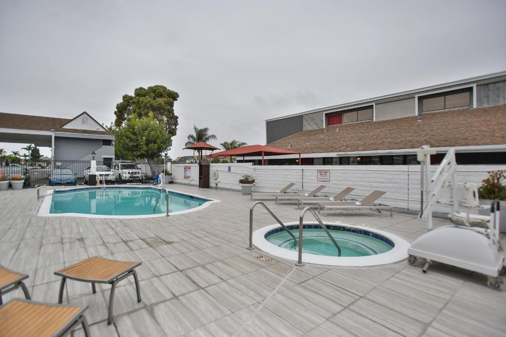 Best Western Surf City photo 32