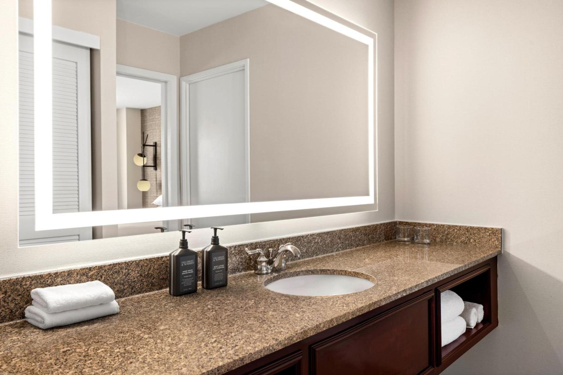 Sheraton Suites Galleria Atlanta photo 35