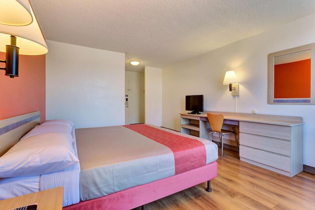 Motel 6-Belmont, CA - San Francisco - Redwood City photo 15