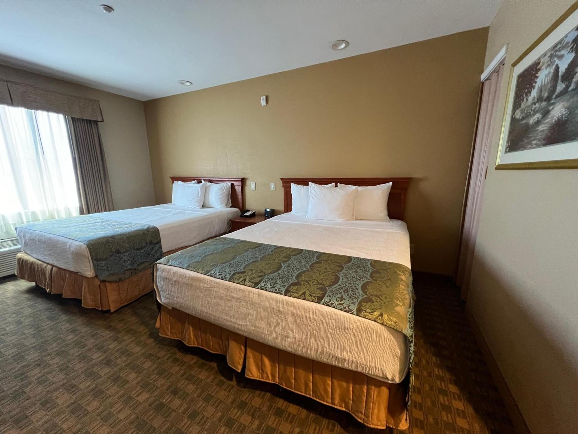 Pleasant Hill Inn photo 9