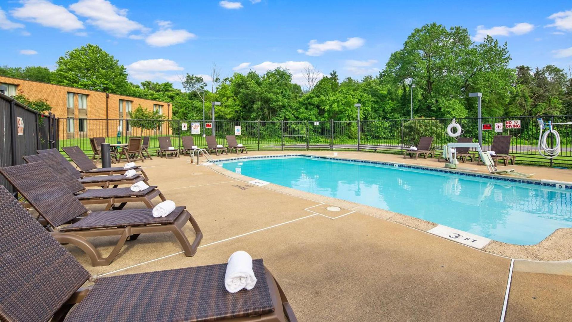 Best Western Leesburg photo 7