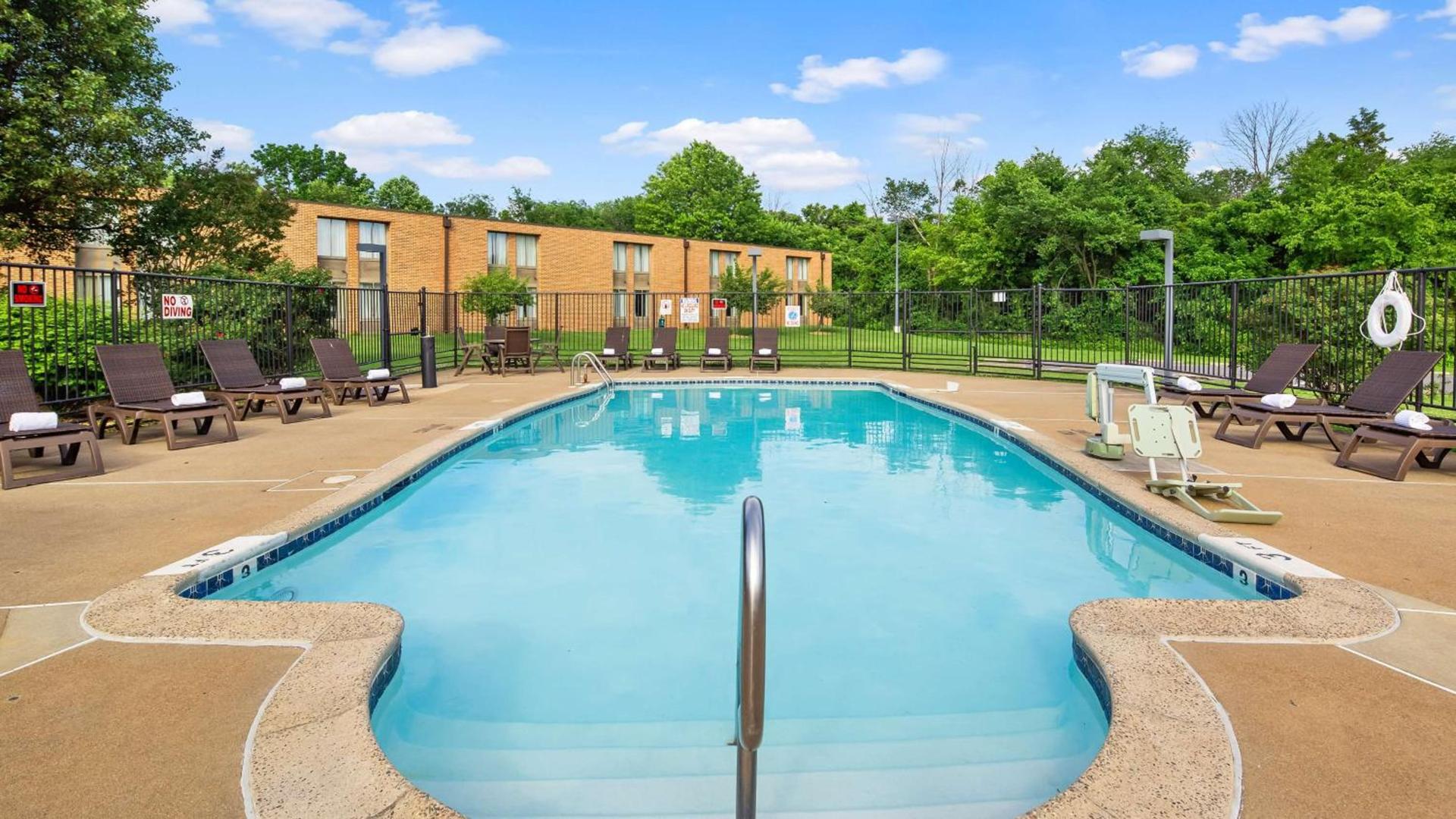 Best Western Leesburg photo 25