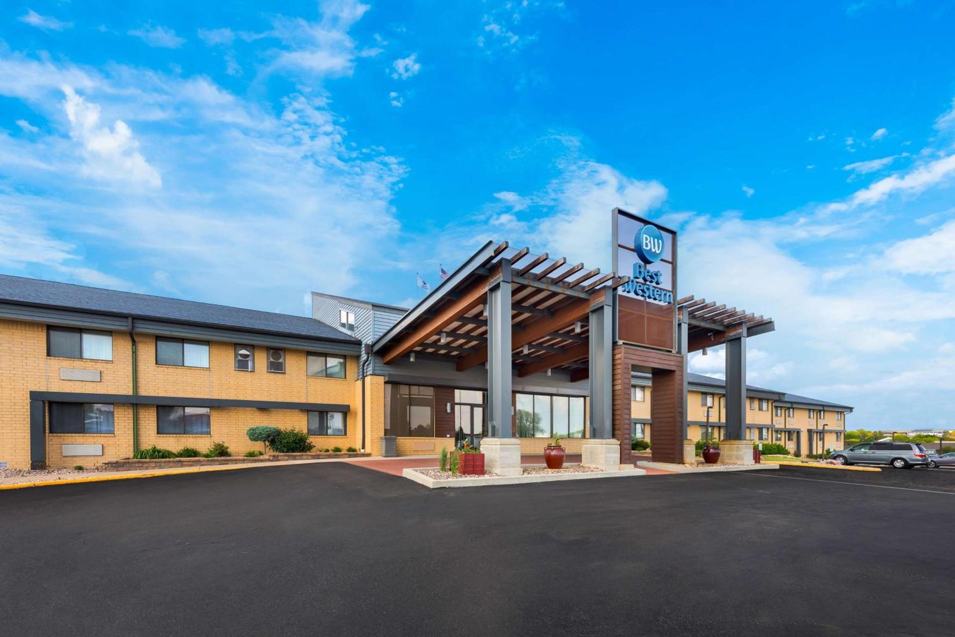 Best Western West Towne Suites photo 53