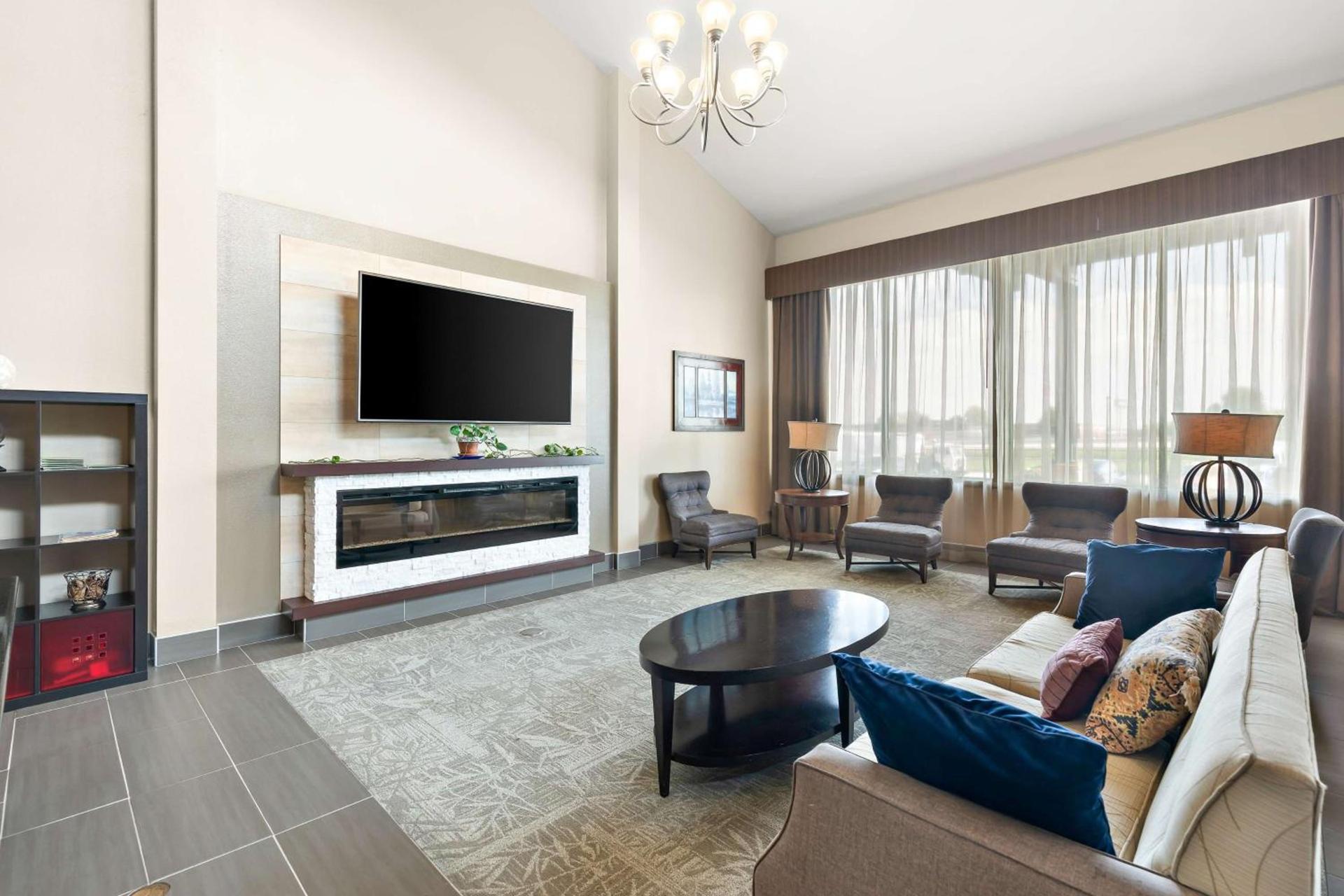 Best Western West Towne Suites photo 3