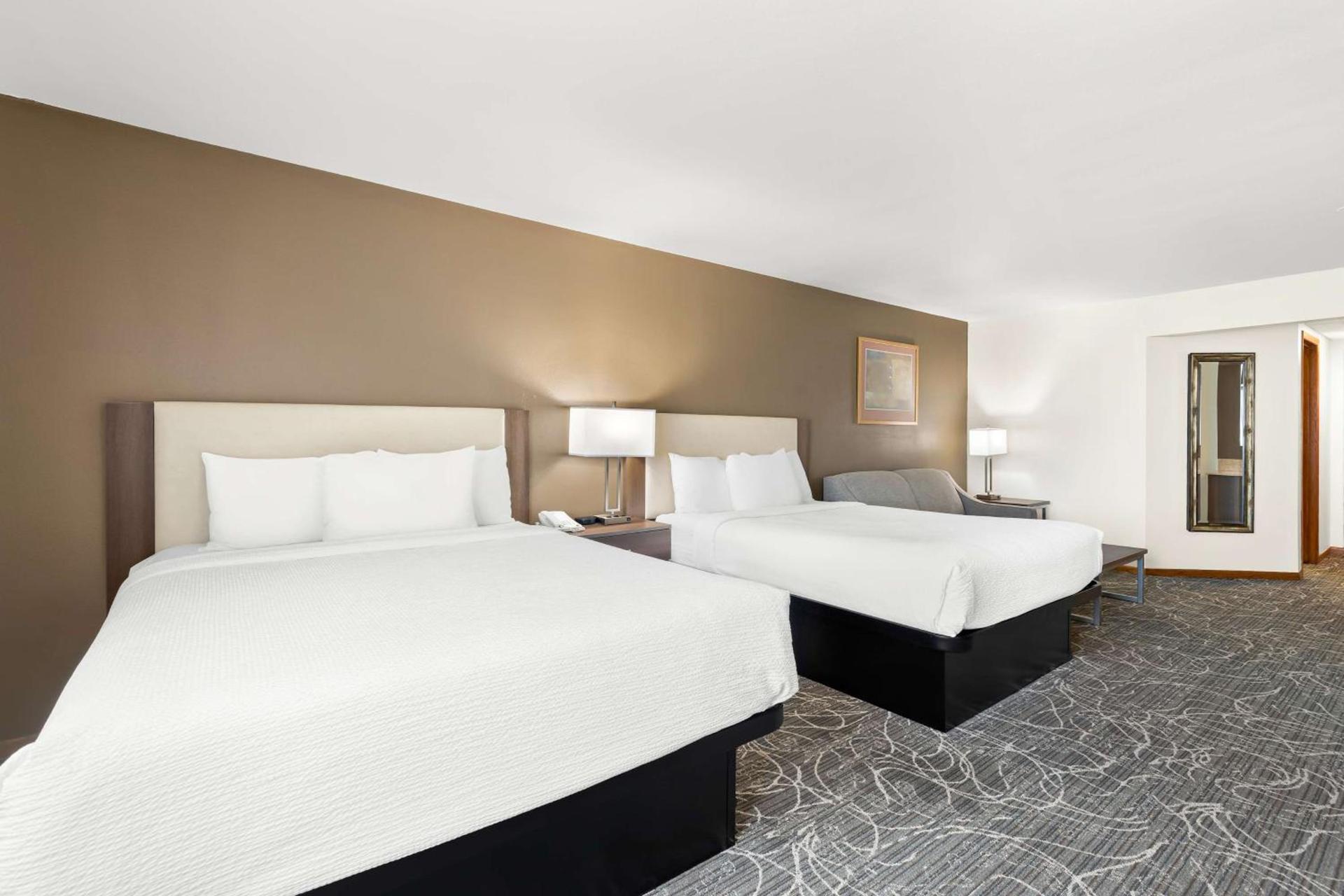 Best Western West Towne Suites photo 4