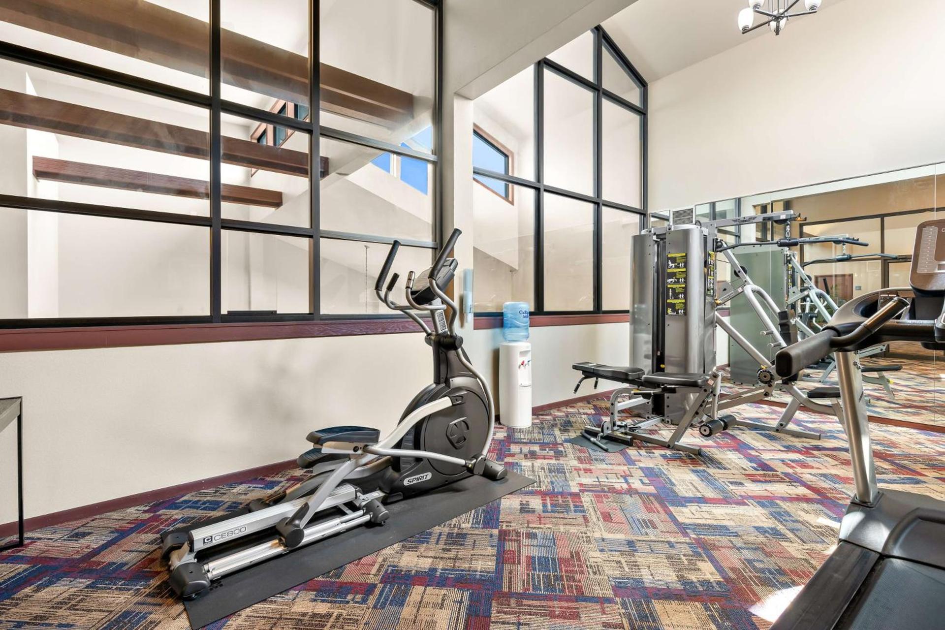 Best Western West Towne Suites photo 10