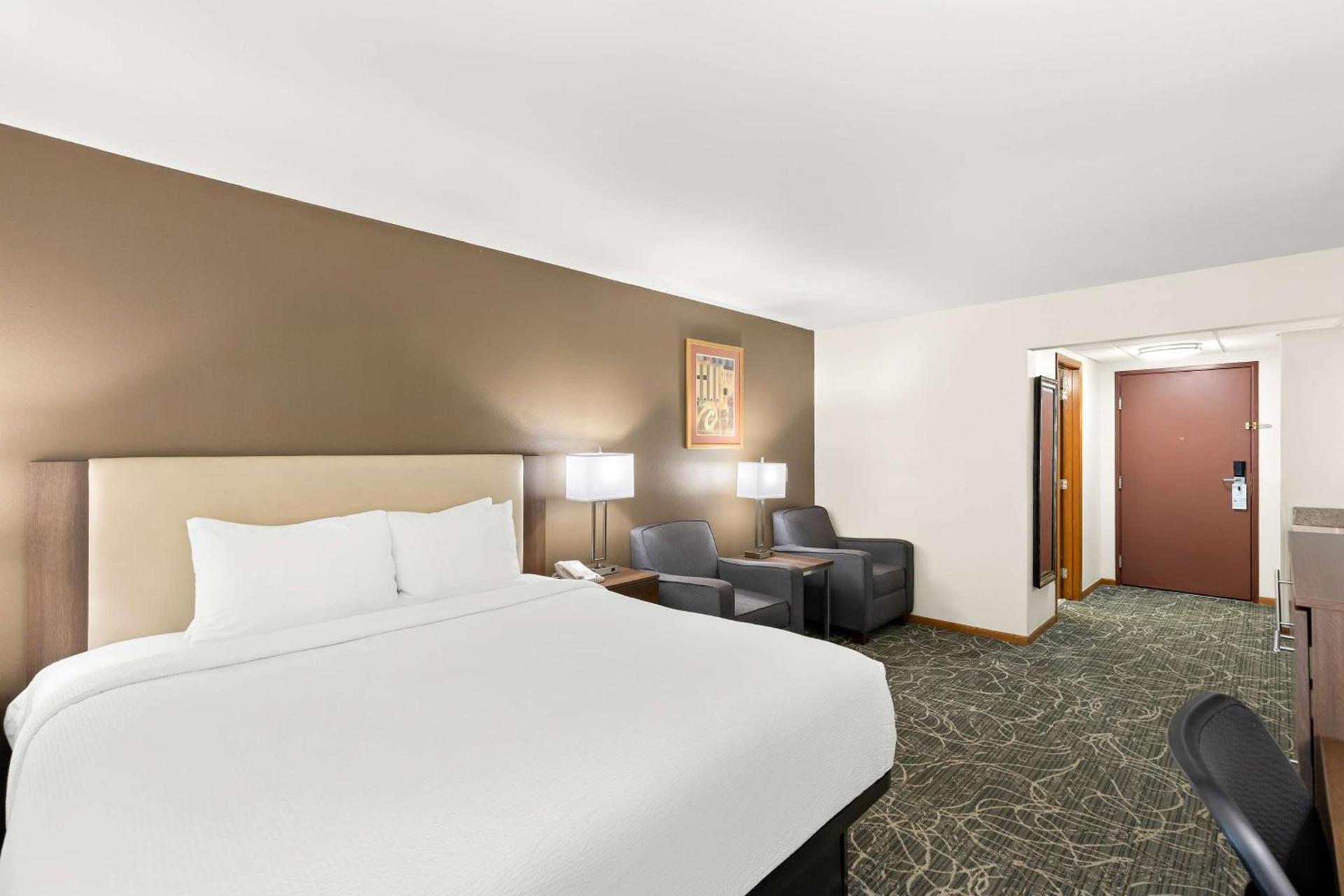 Best Western West Towne Suites photo 16