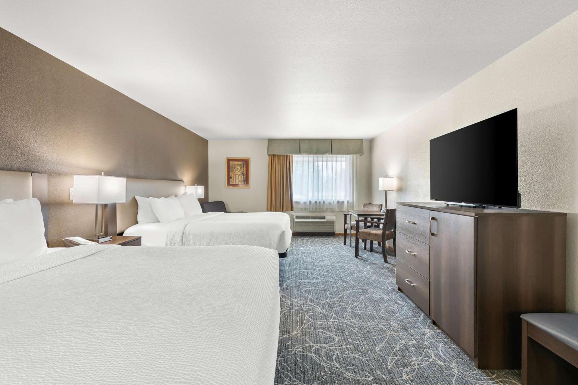 Best Western West Towne Suites photo 23