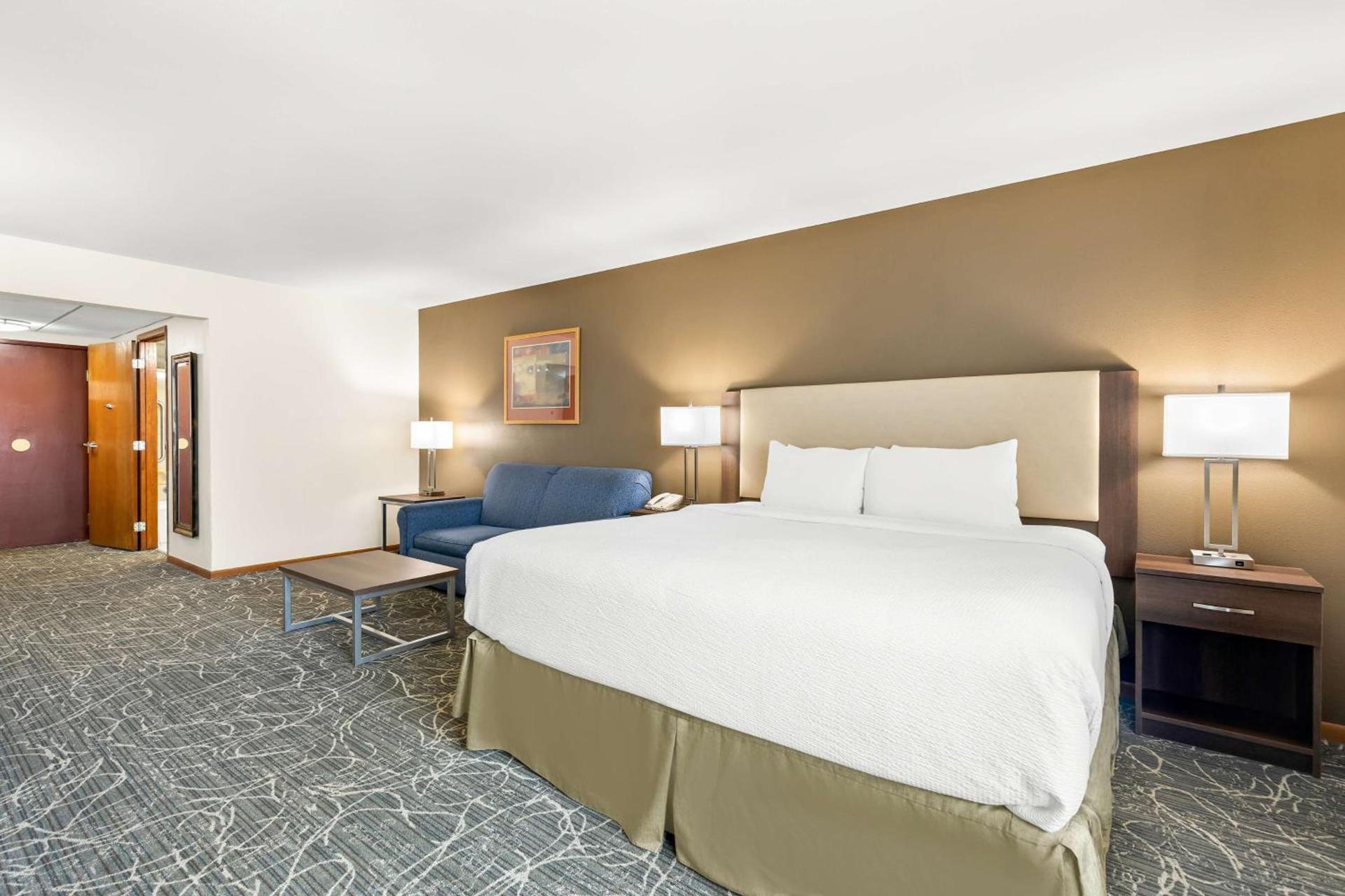 Best Western West Towne Suites photo 21