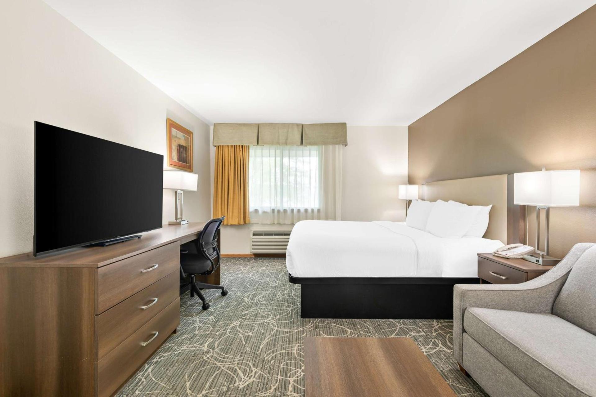 Best Western West Towne Suites photo 28