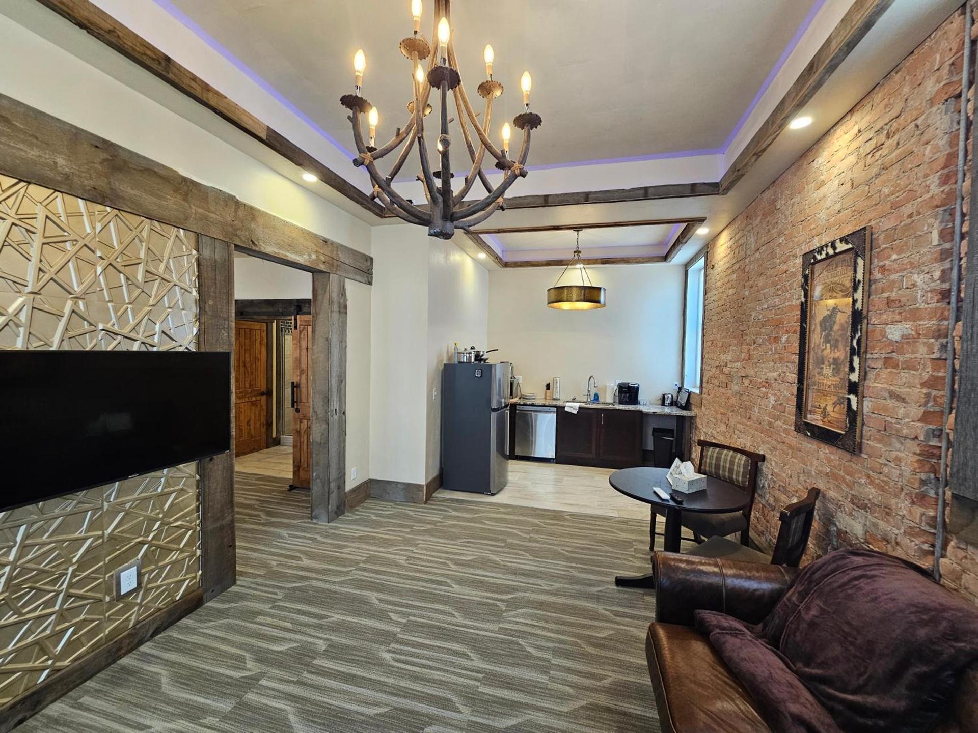 Eaglescape Suites and Event Center photo 28
