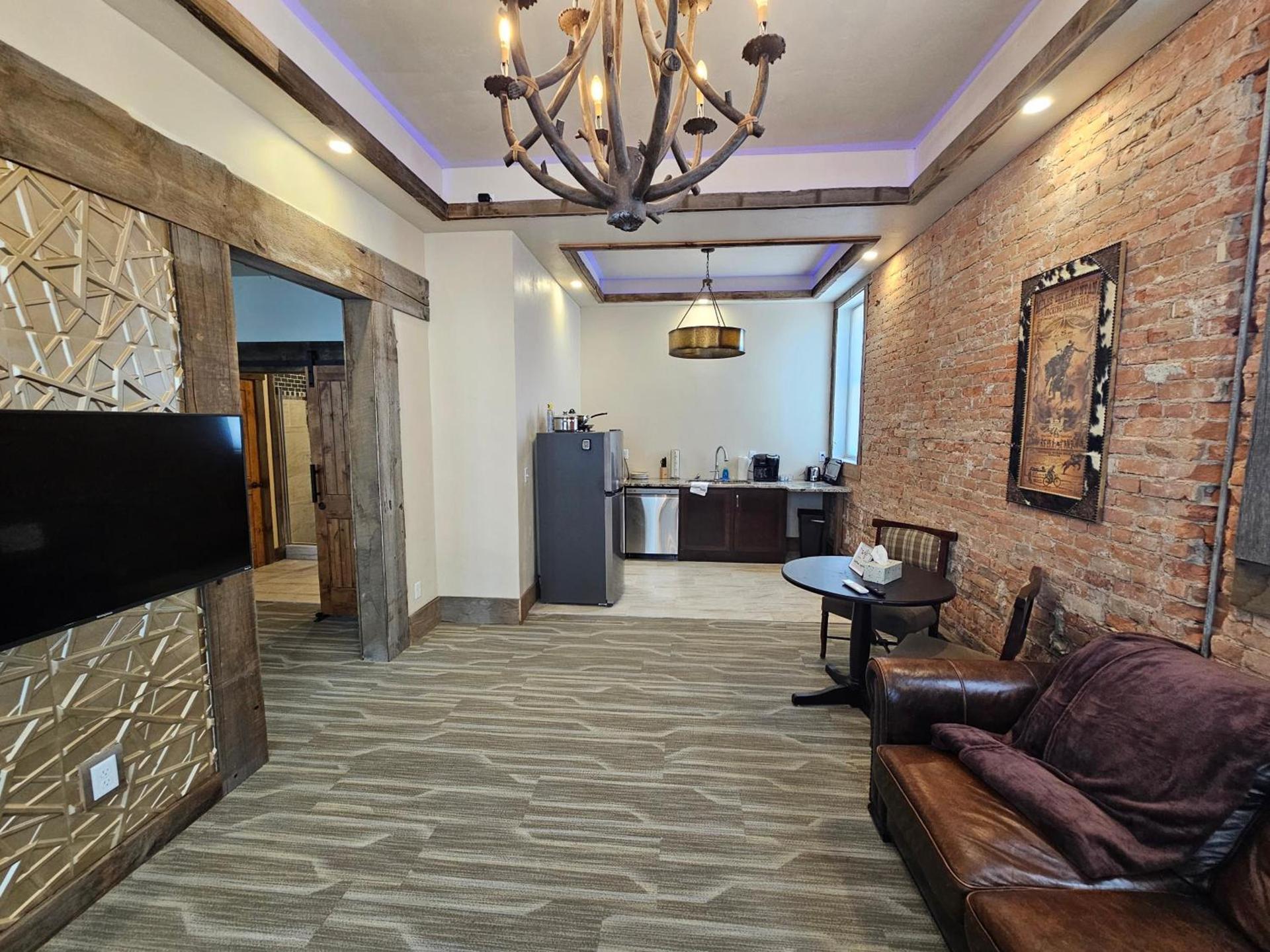 Eaglescape Suites and Event Center photo 37
